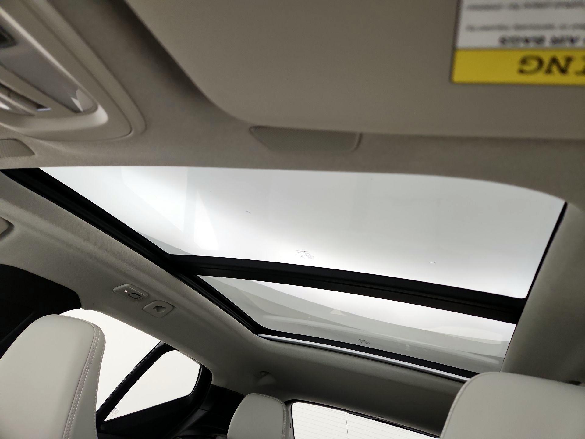 Thumbnail: 2026 Volvo XC40 - 20