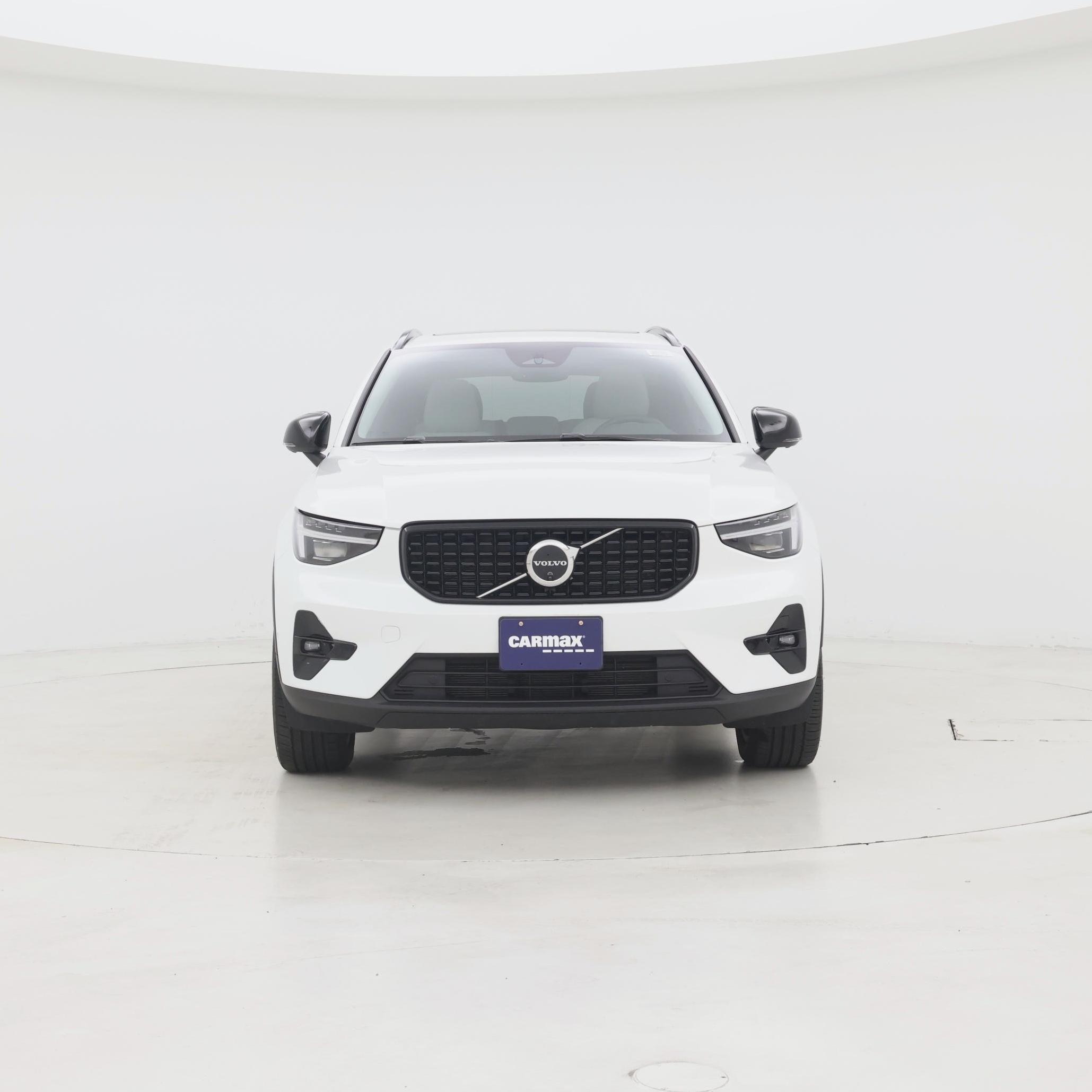 Thumbnail: 2026 Volvo XC40 - 5