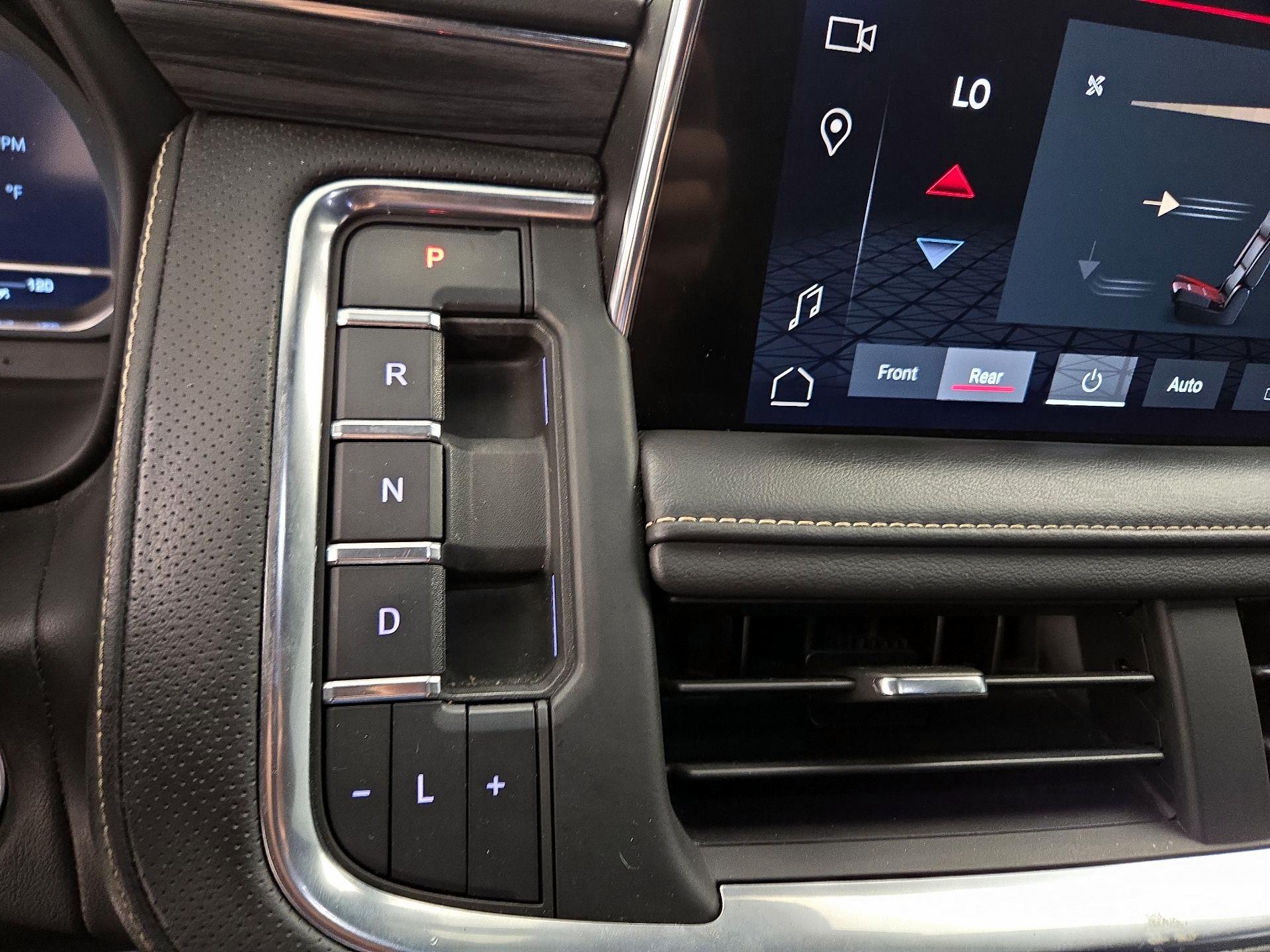 Thumbnail: 2023 GMC Yukon - 17