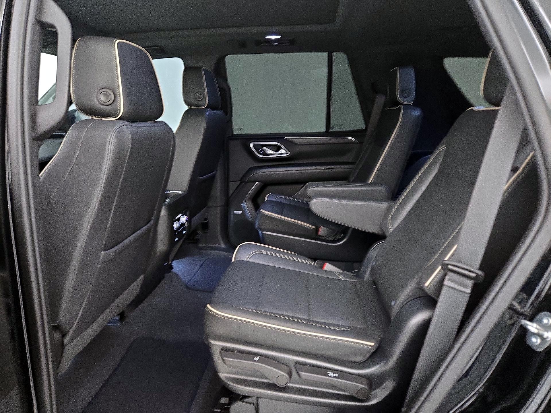 Thumbnail: 2023 GMC Yukon - 20