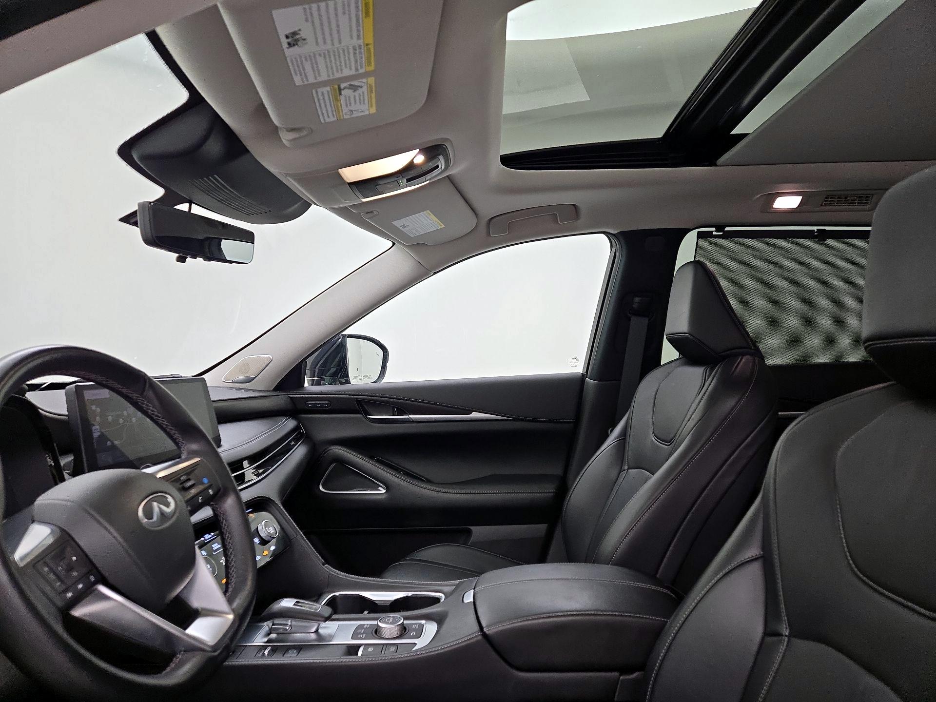 Thumbnail: 2023 INFINITI QX60 - 20