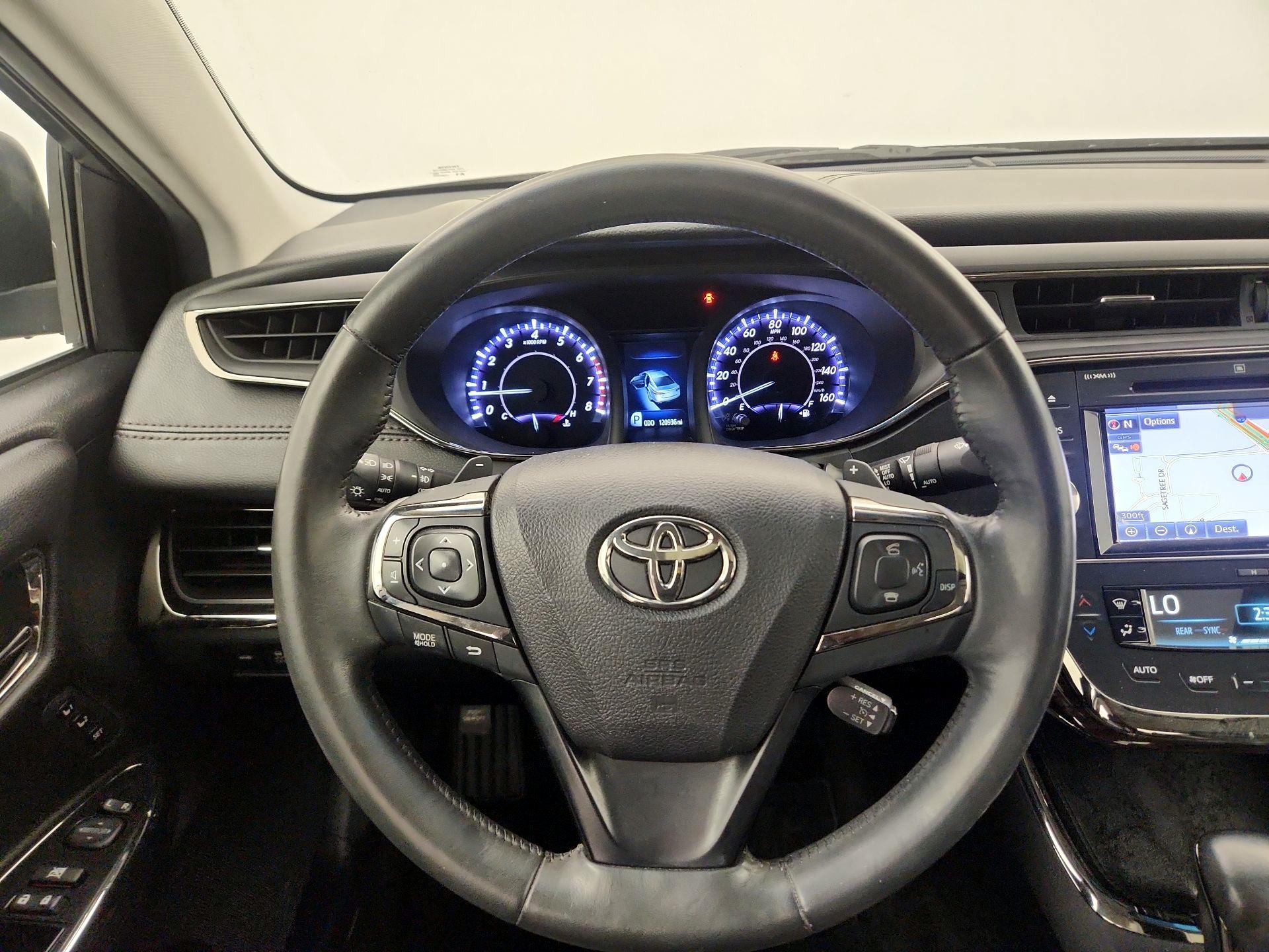 Thumbnail: 2015 Toyota Avalon - 10