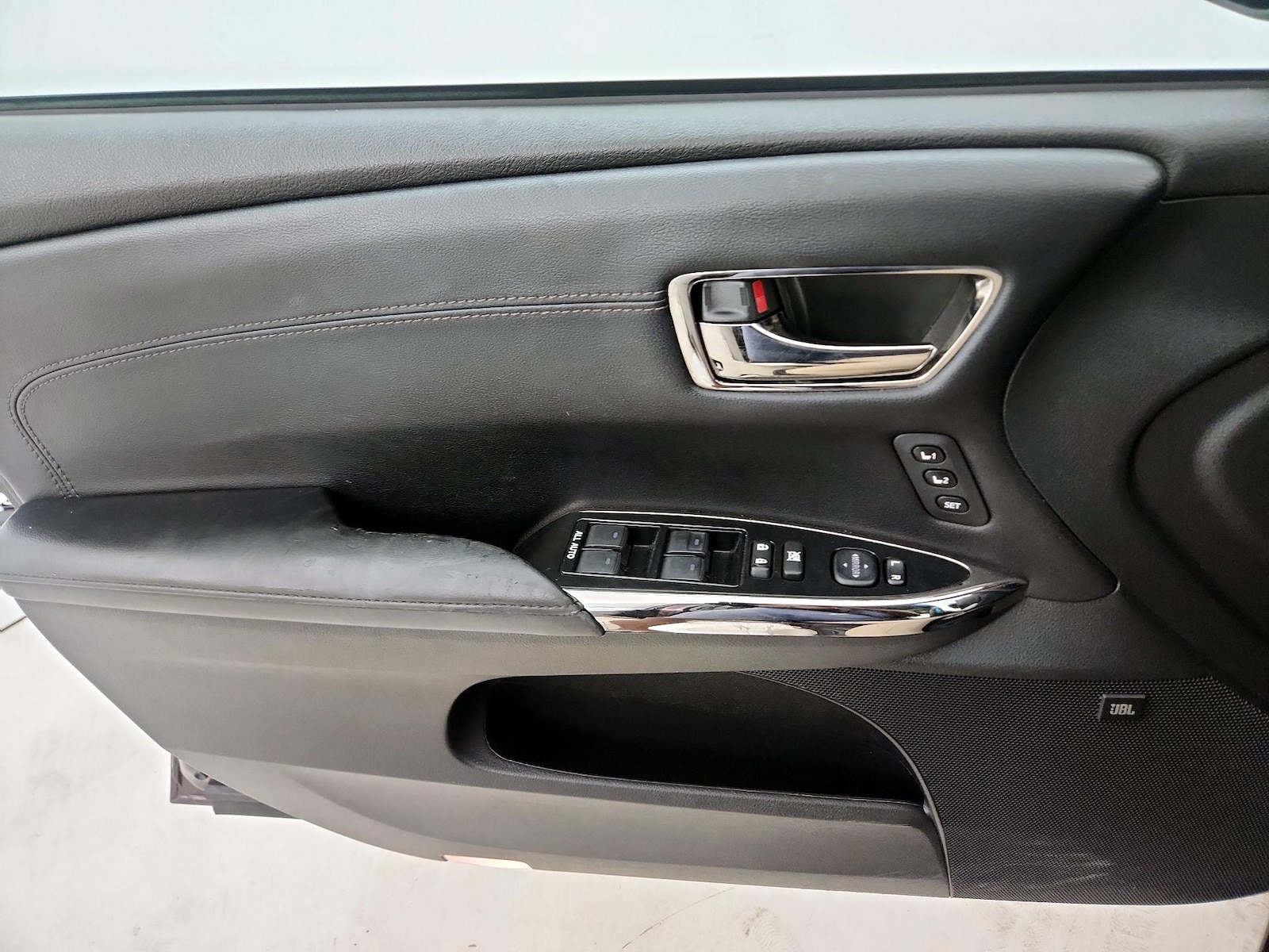 2015 Toyota Avalon Limited - Photo 13