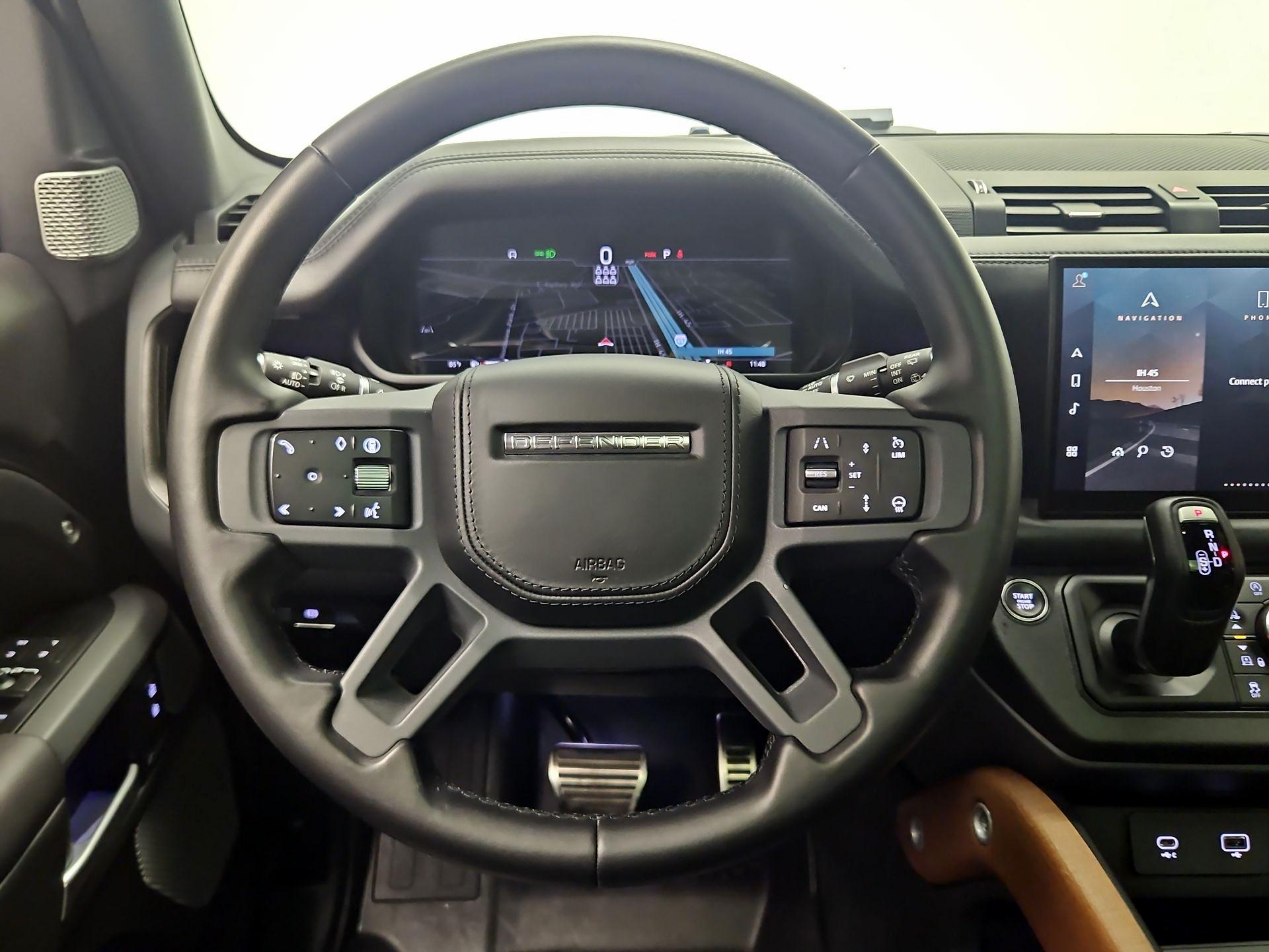 Thumbnail: 2024 Land Rover Defender - 10