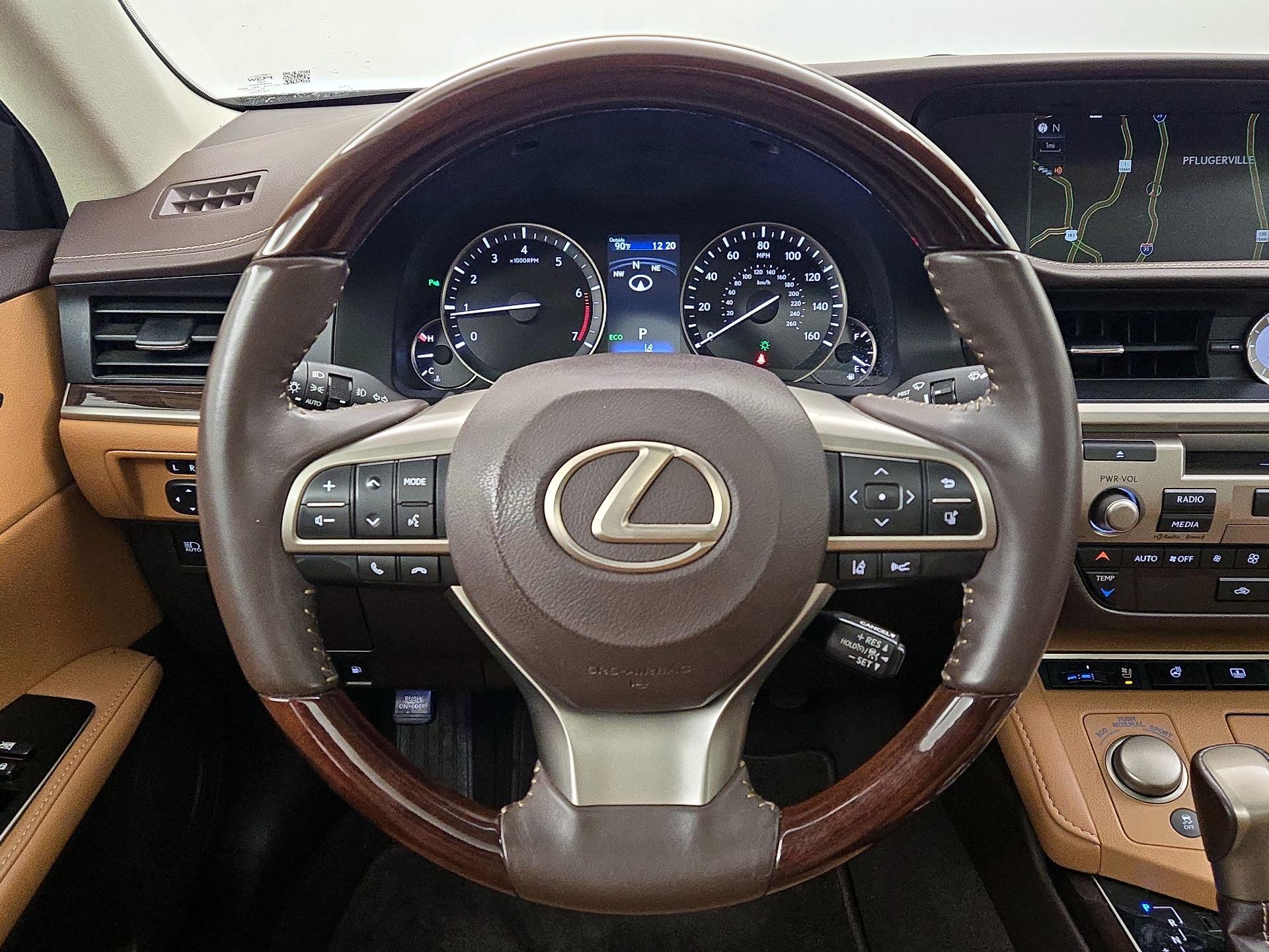 Thumbnail: 2017 Lexus ES - 10