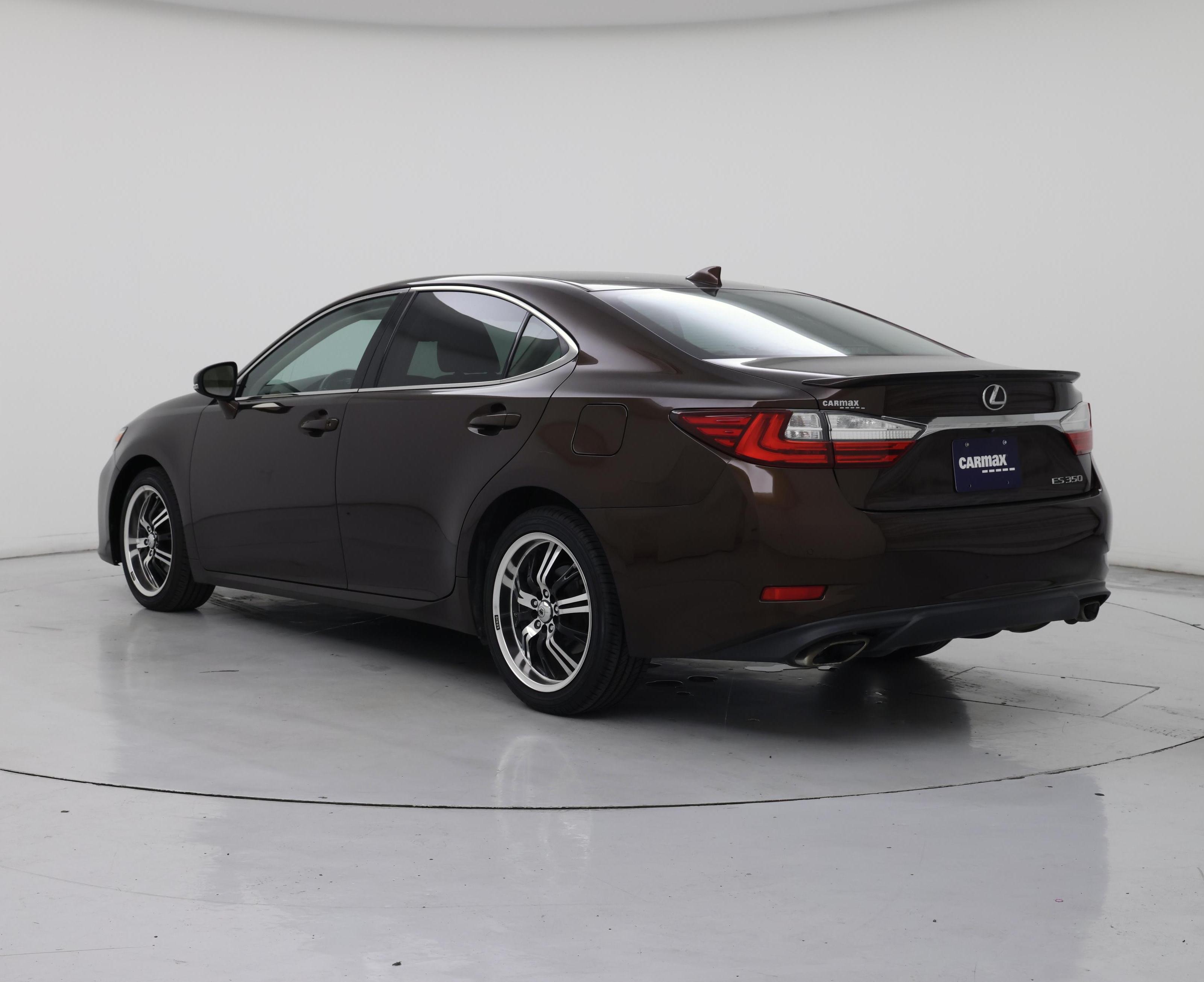 Thumbnail: 2017 Lexus ES - 2
