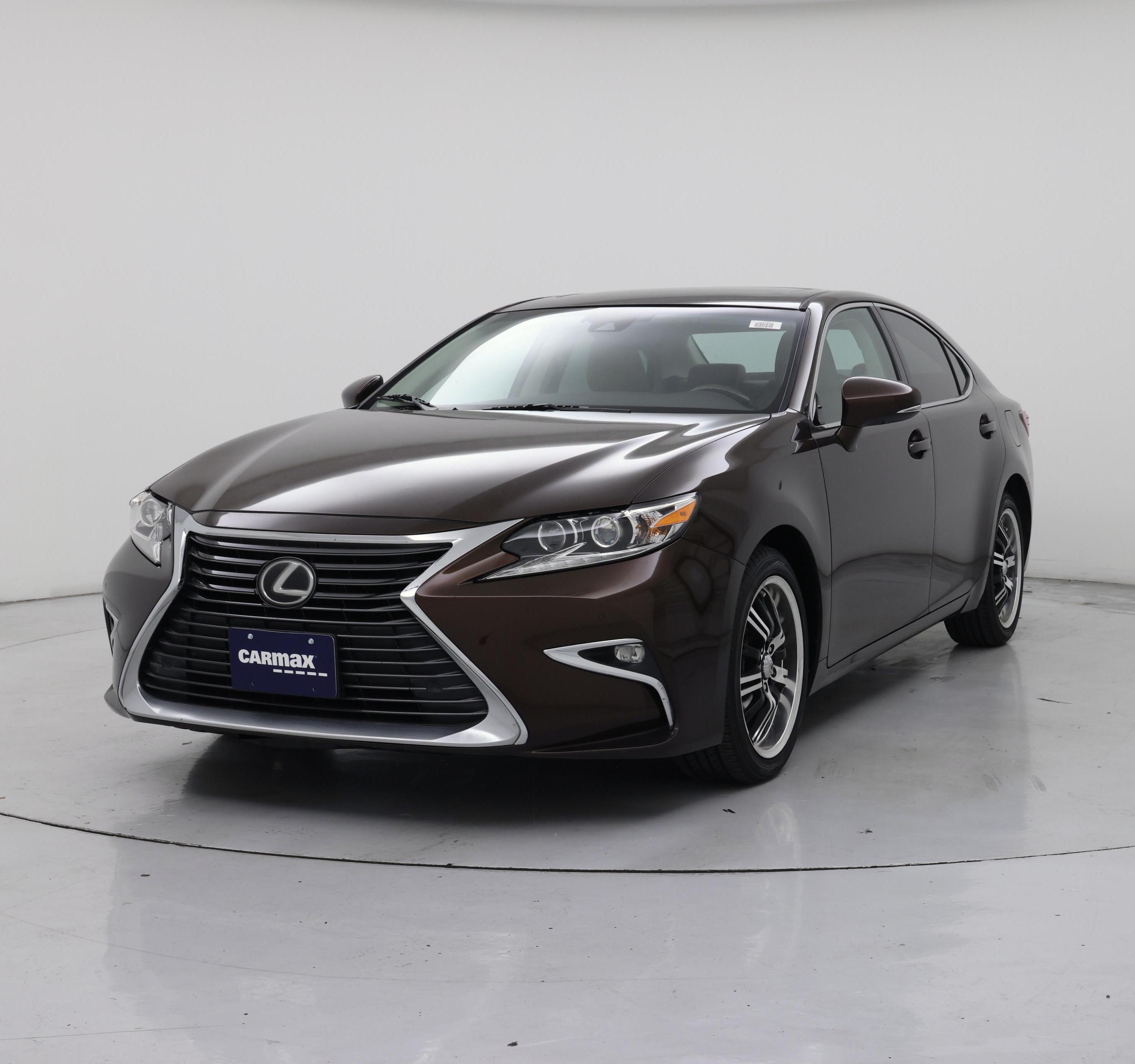 Thumbnail: 2017 Lexus ES - 4