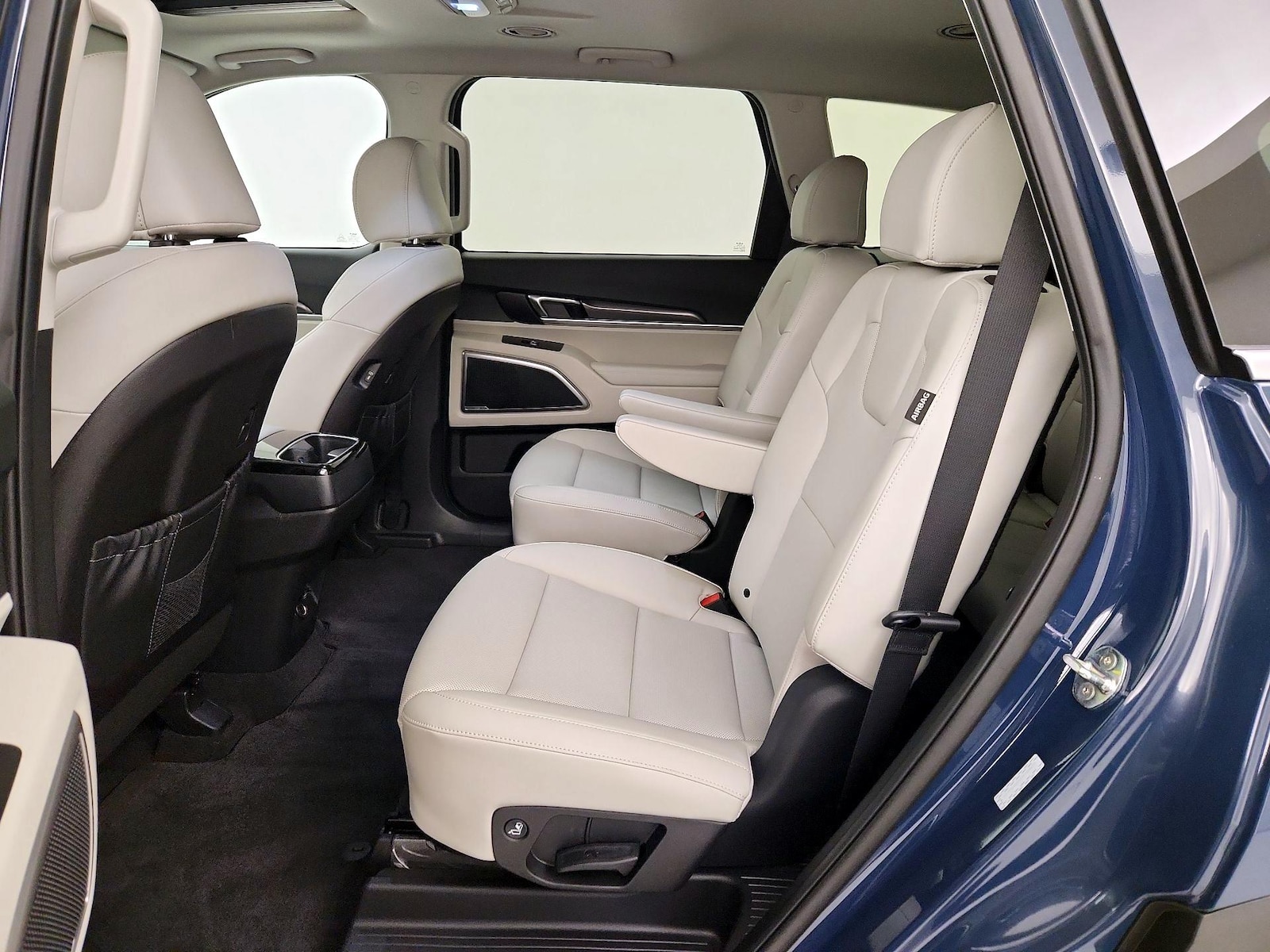 2025 Kia Telluride S - Photo 22