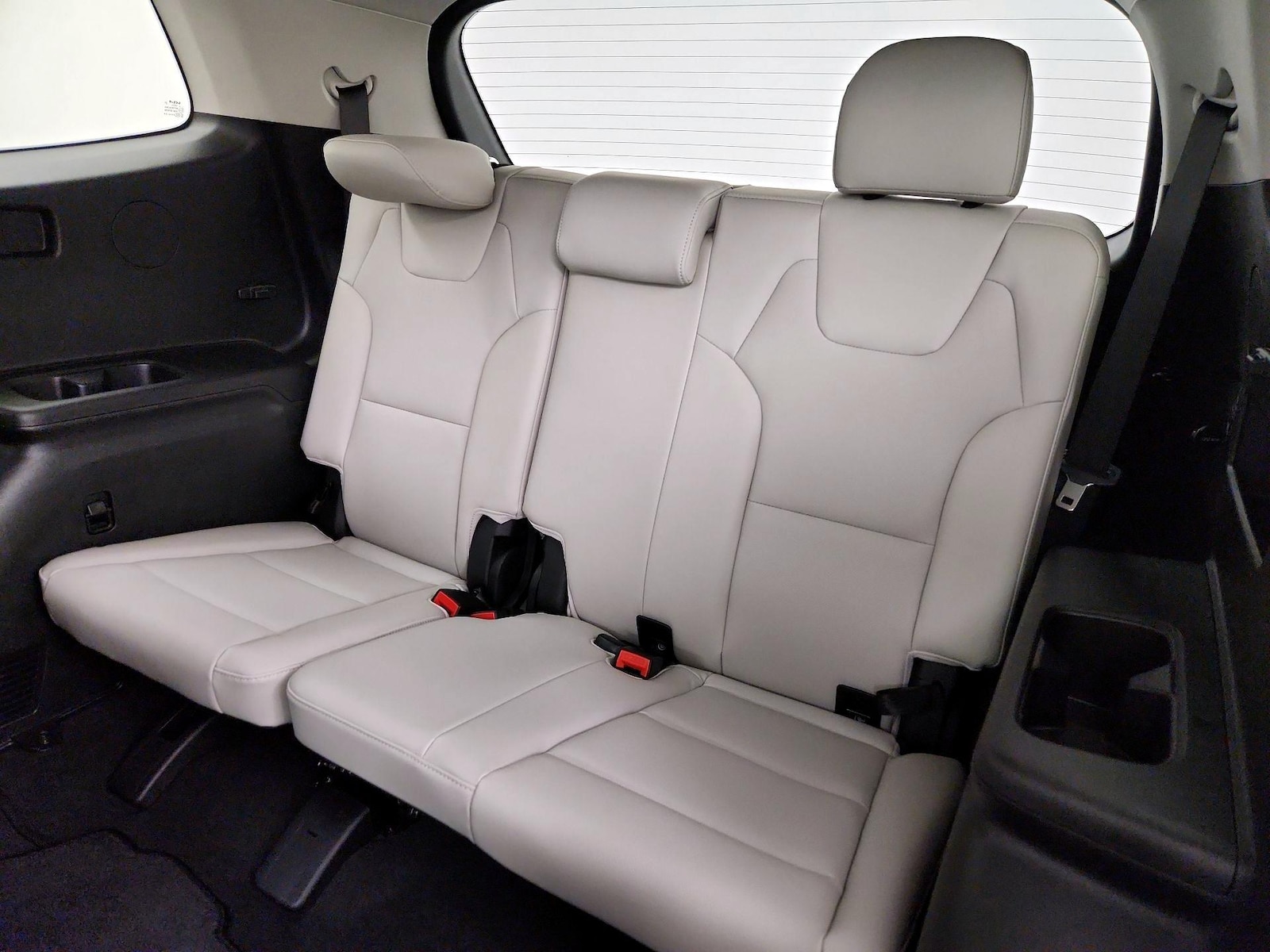 2025 Kia Telluride S - Photo 23