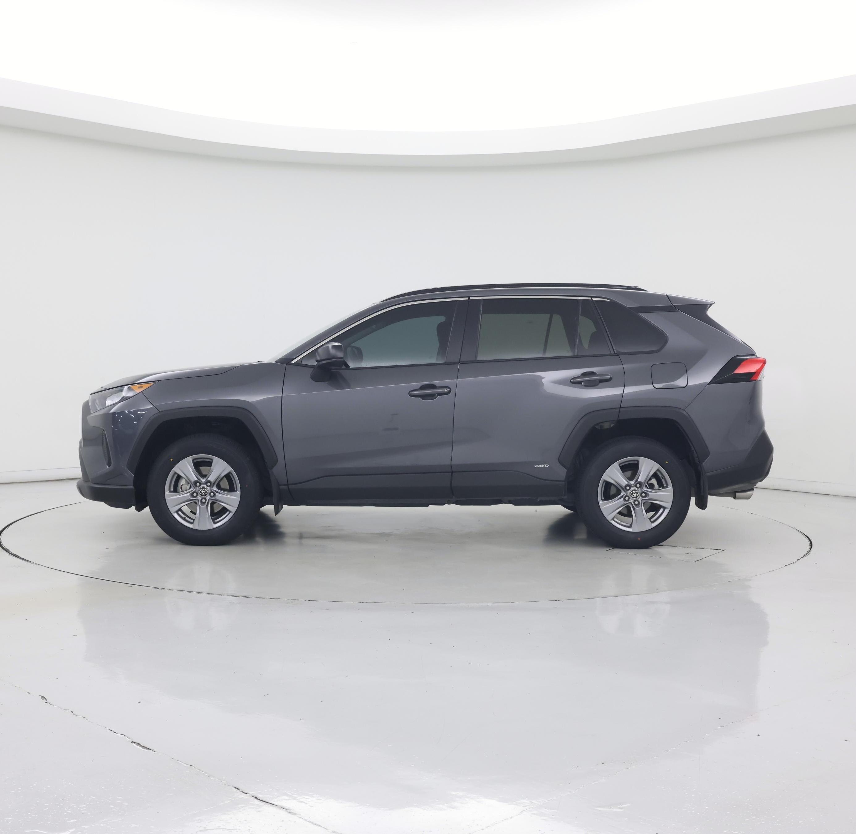 Thumbnail: 2022 Toyota RAV4 - 3