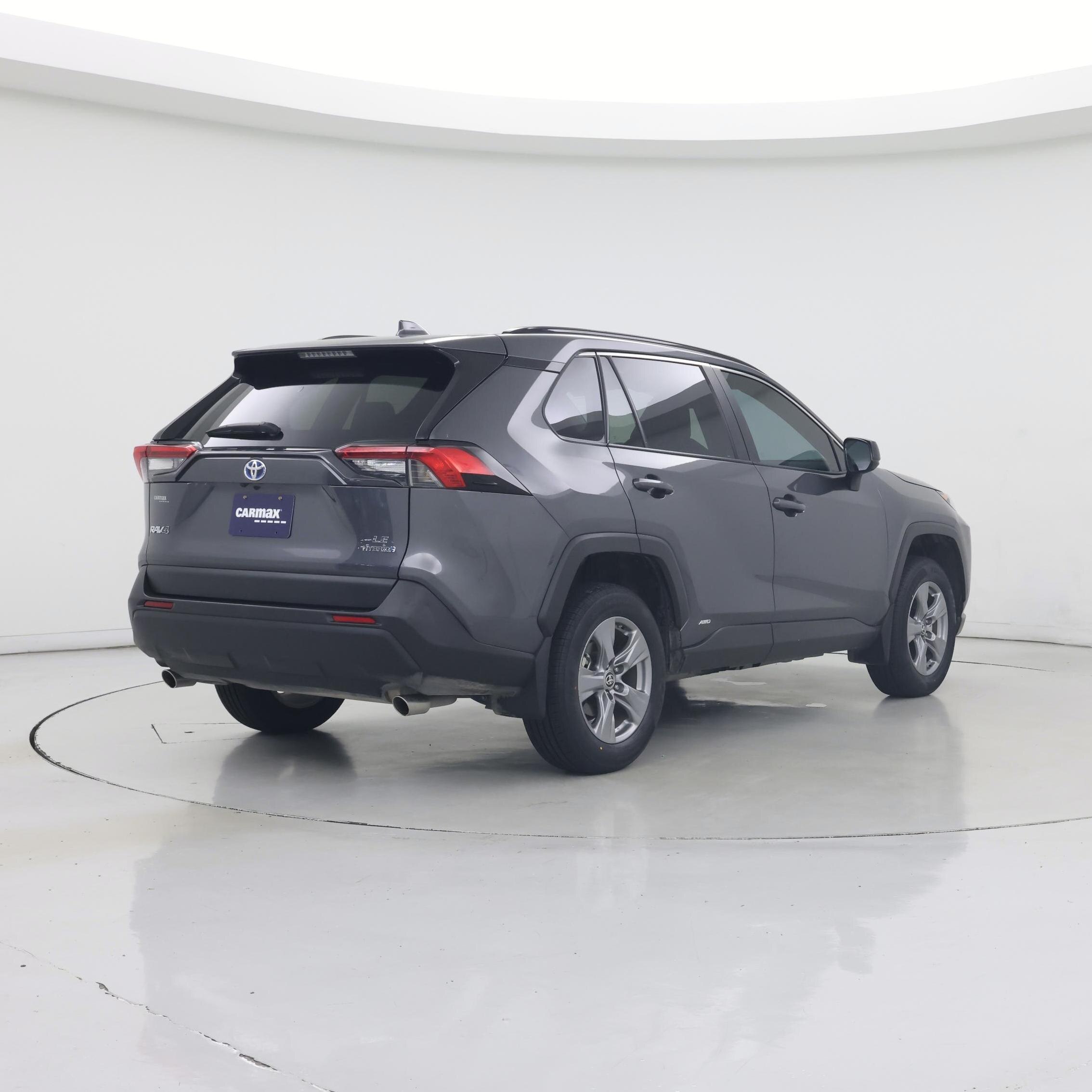 Thumbnail: 2022 Toyota RAV4 - 8