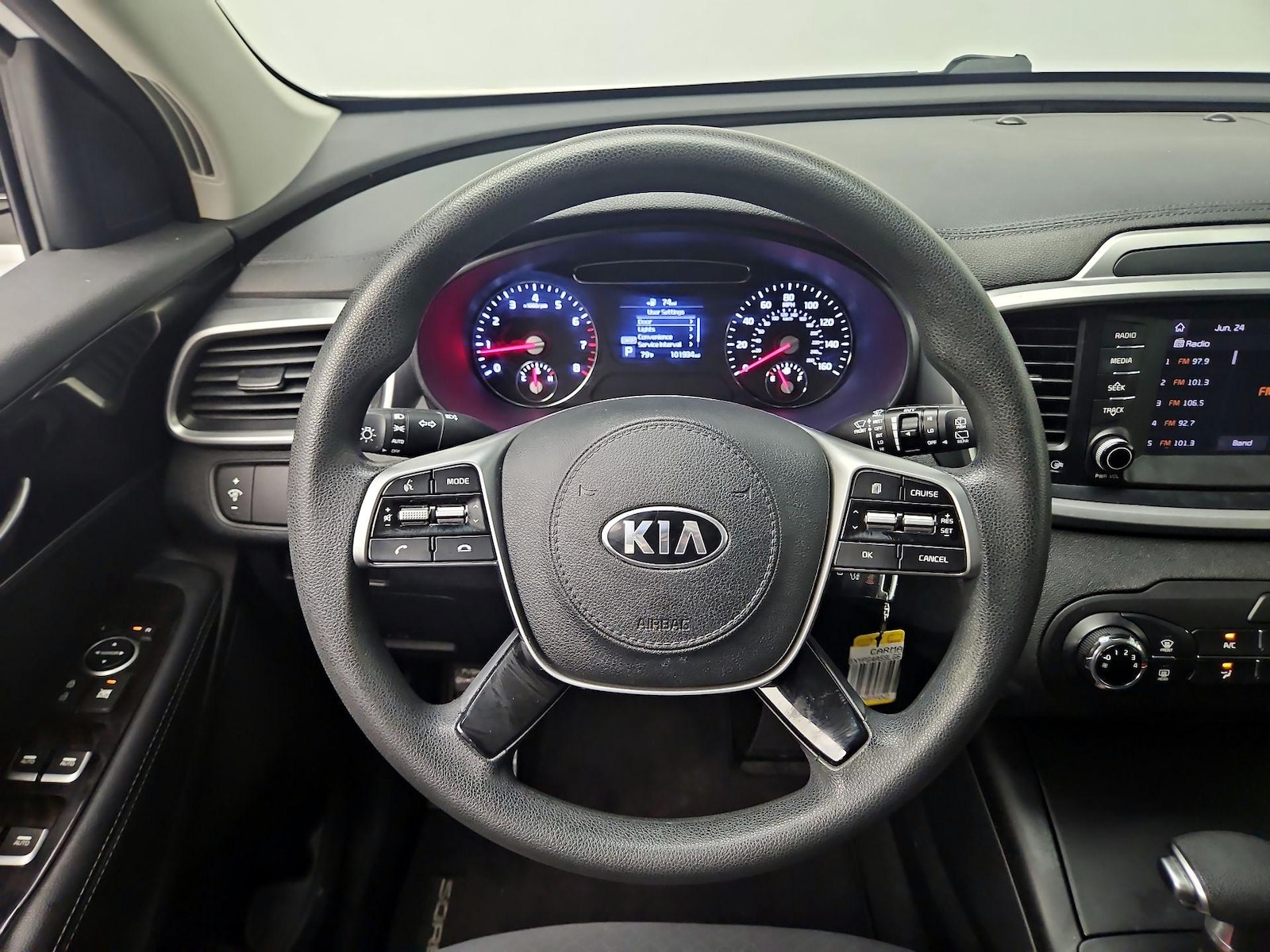 2020 Kia Sorento LX - Photo 11