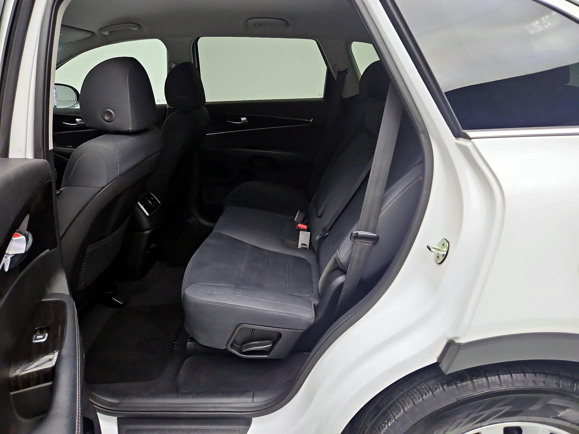 Thumbnail: 2020 Kia Sorento - 19
