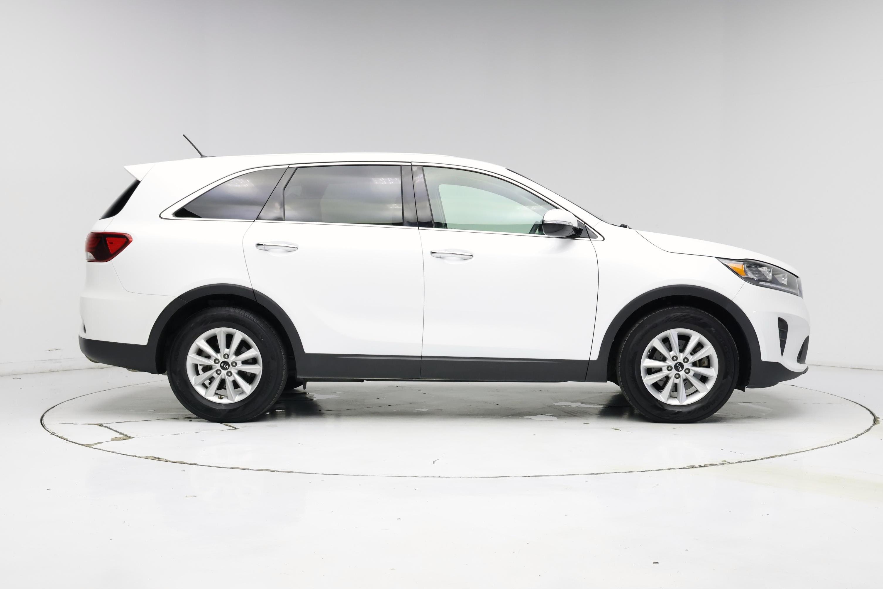 Thumbnail: 2020 Kia Sorento - 7