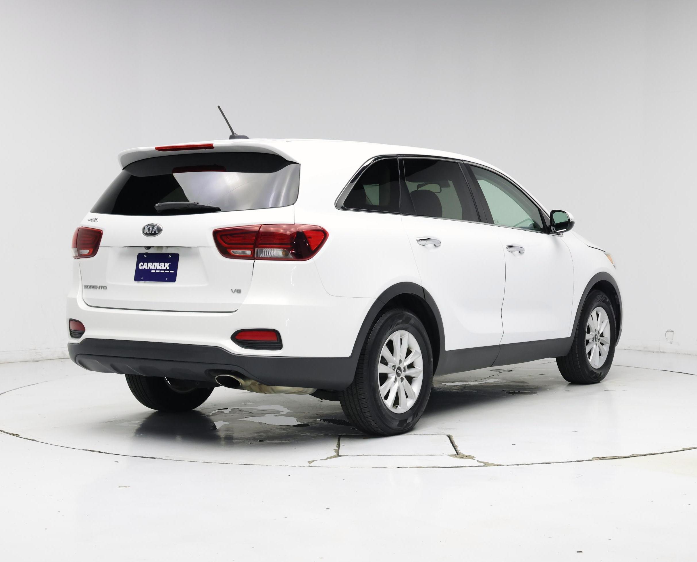 Thumbnail: 2020 Kia Sorento - 8