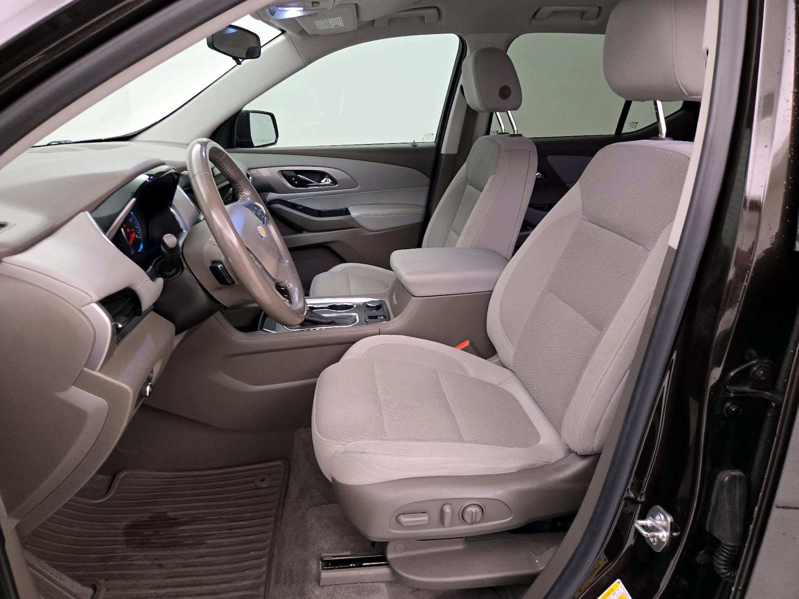 2019 Chevrolet Traverse 1LT - Photo 10