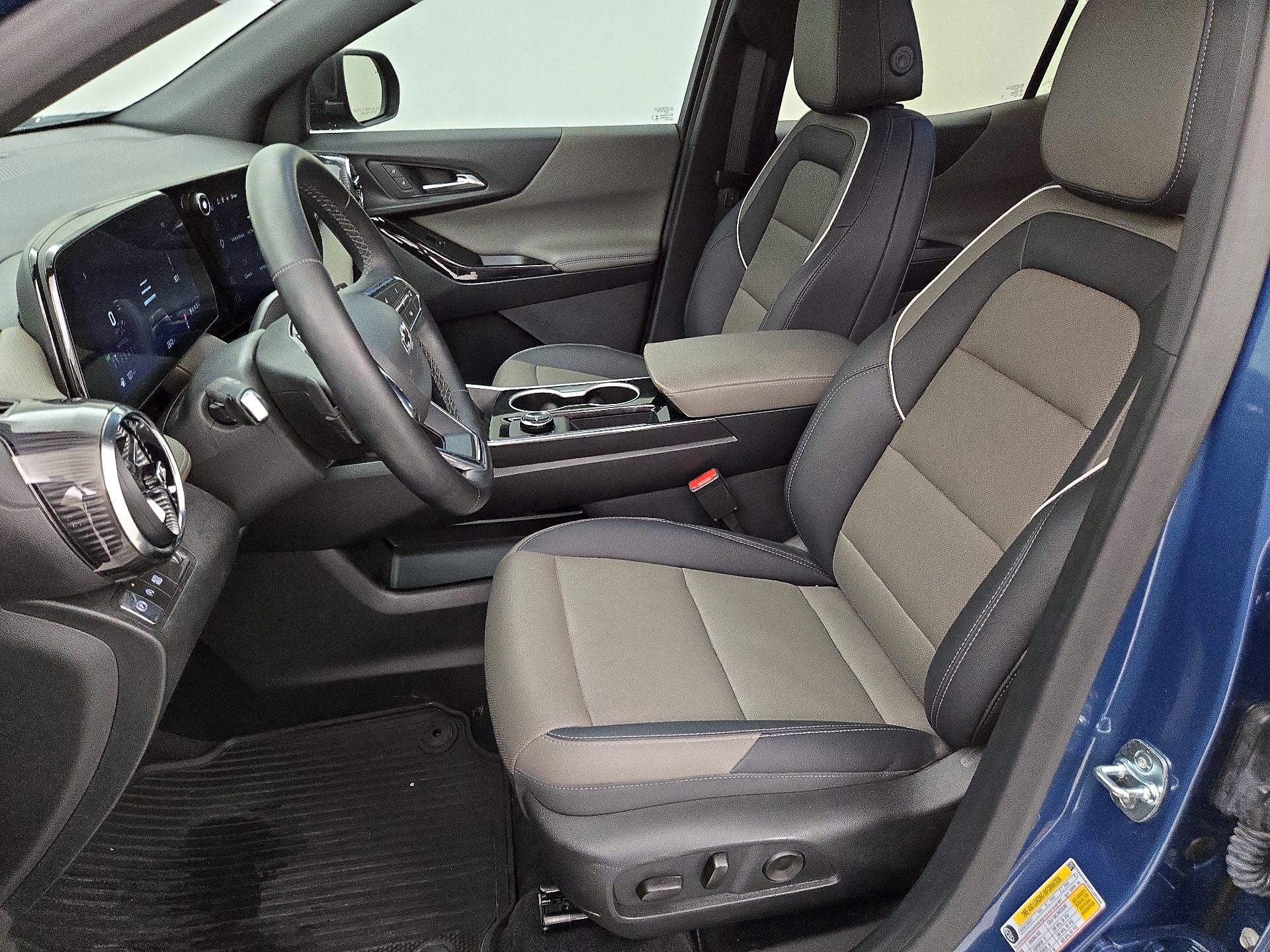Thumbnail: 2026 Chevrolet Equinox - 11