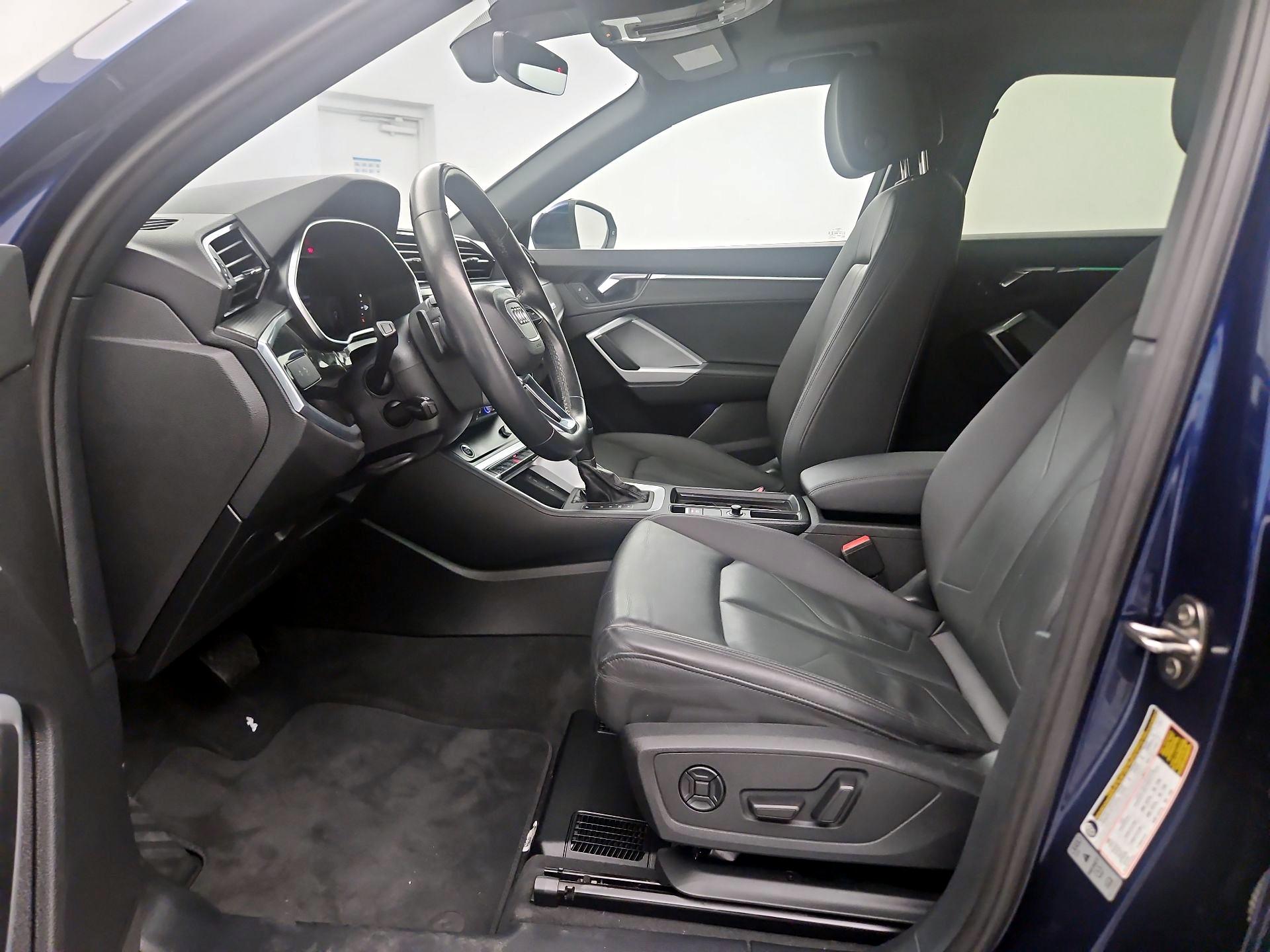 Thumbnail: 2022 Audi Q3 - 9
