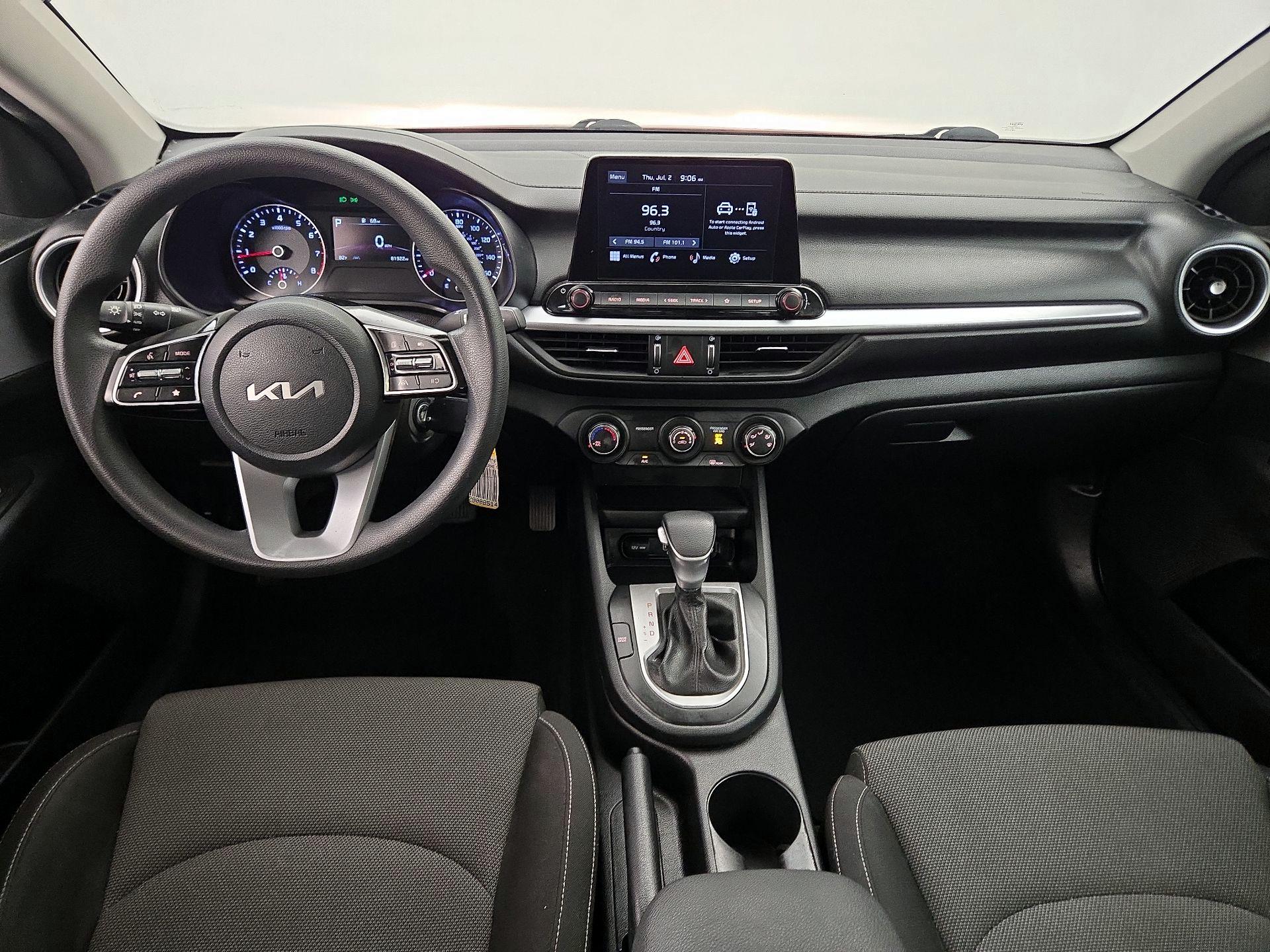 Thumbnail: 2022 Kia Forte - 9