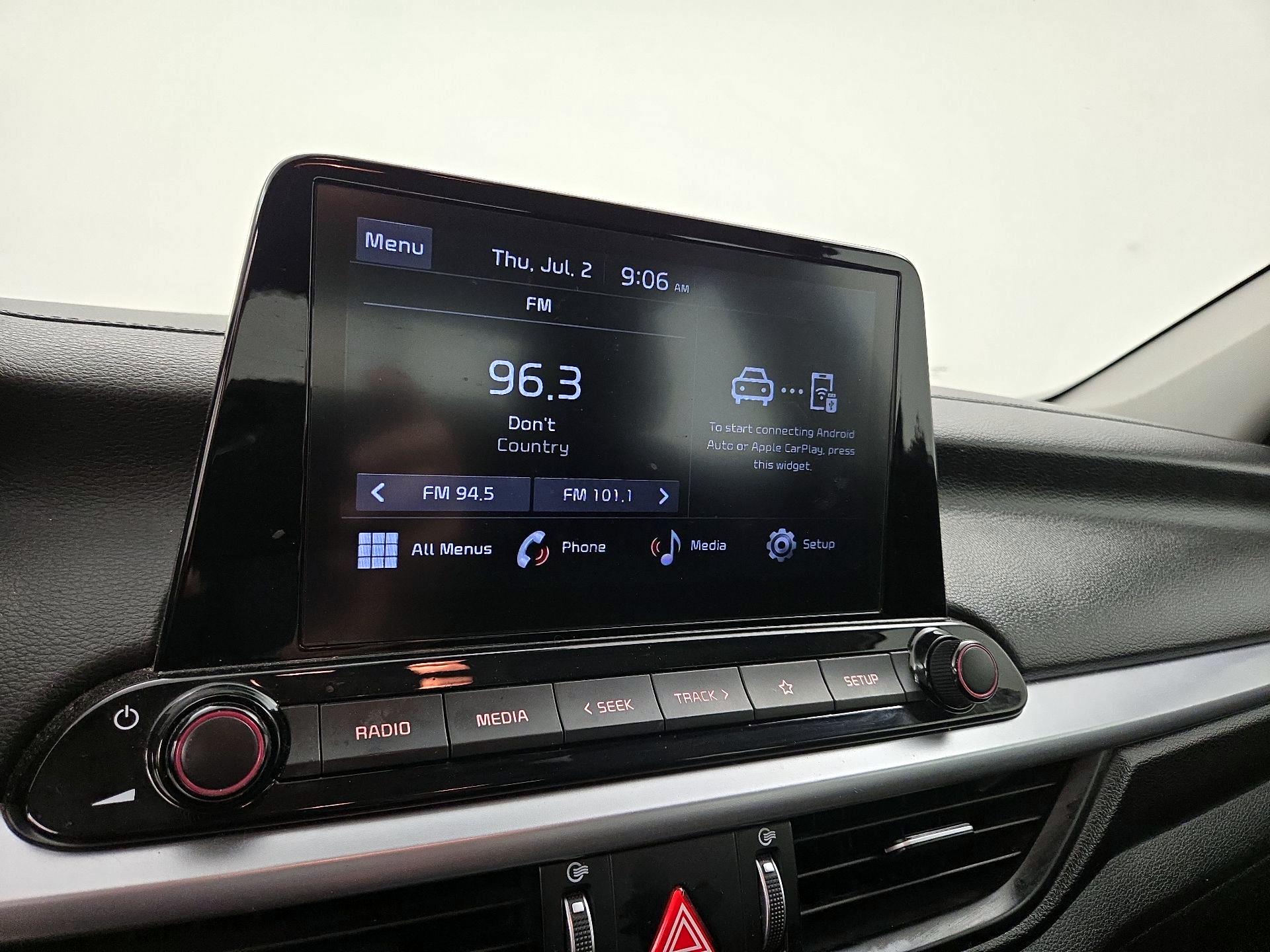 Thumbnail: 2022 Kia Forte - 15