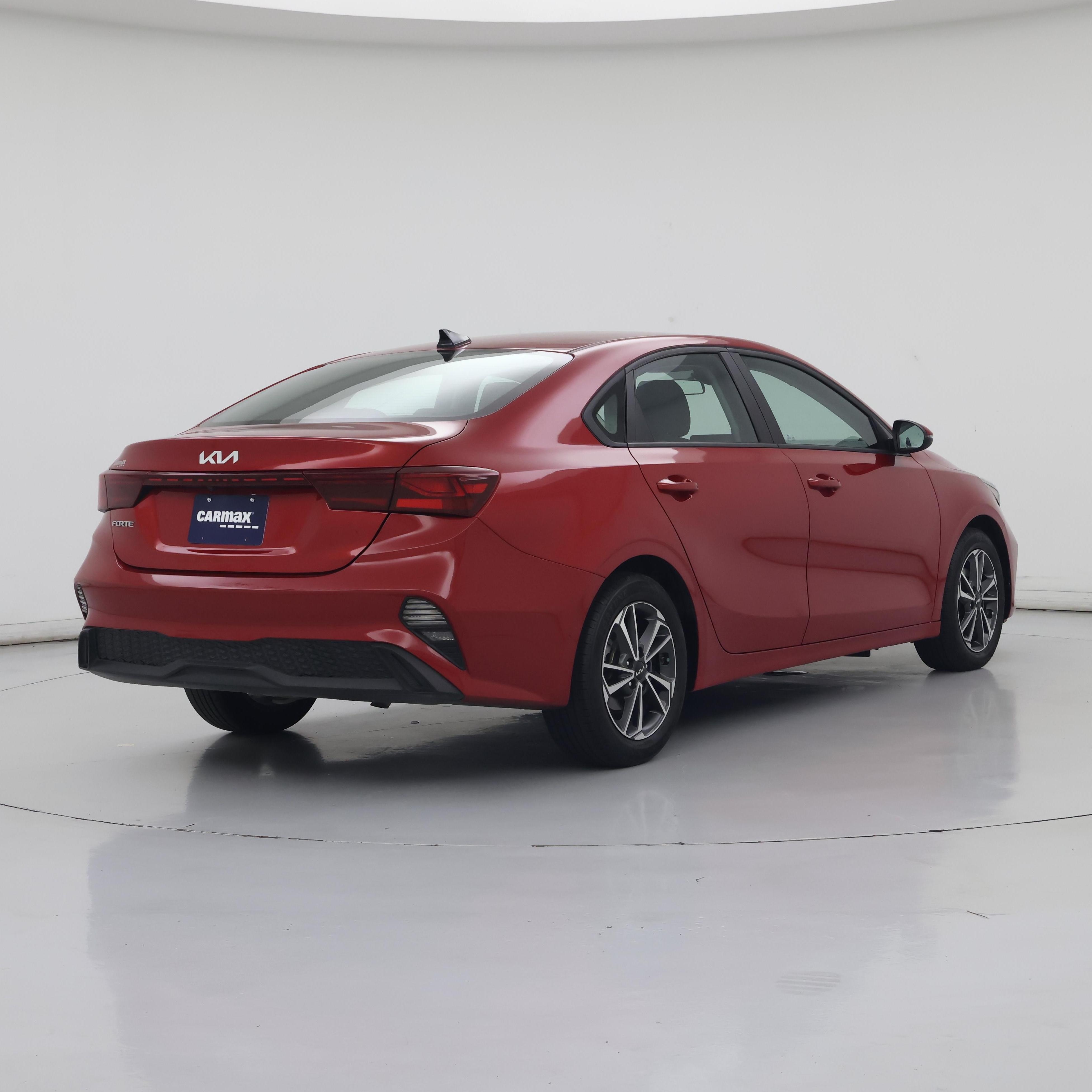 Thumbnail: 2022 Kia Forte - 8