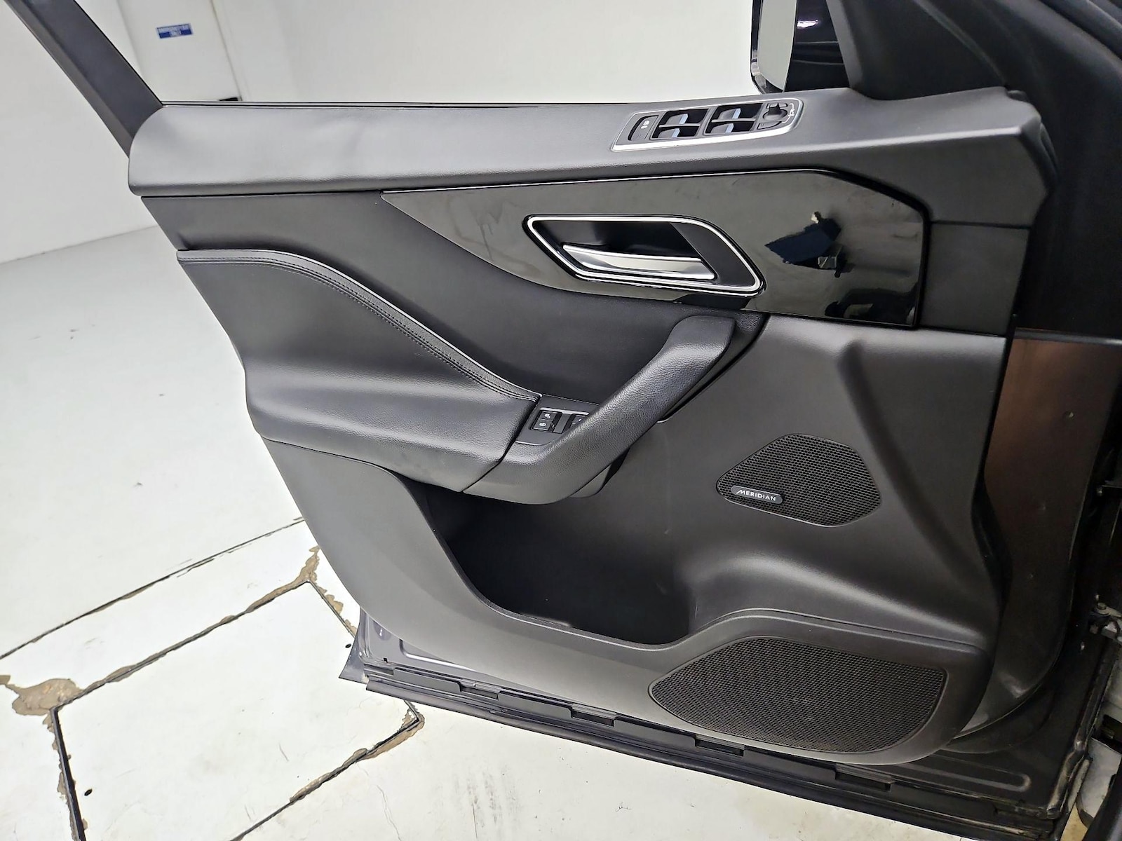 2018 Jaguar F-PACE Premium - Photo 13