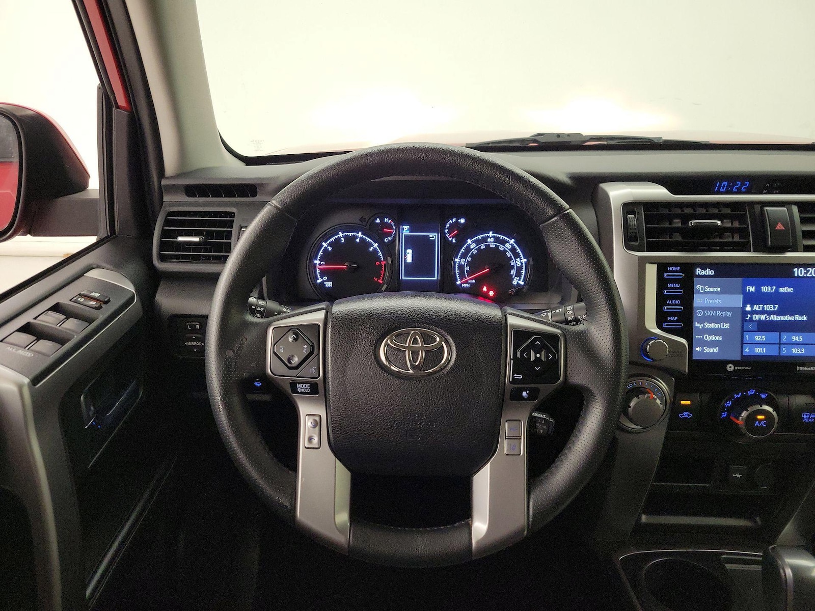 2024 Toyota 4Runner SR5 - Photo 11
