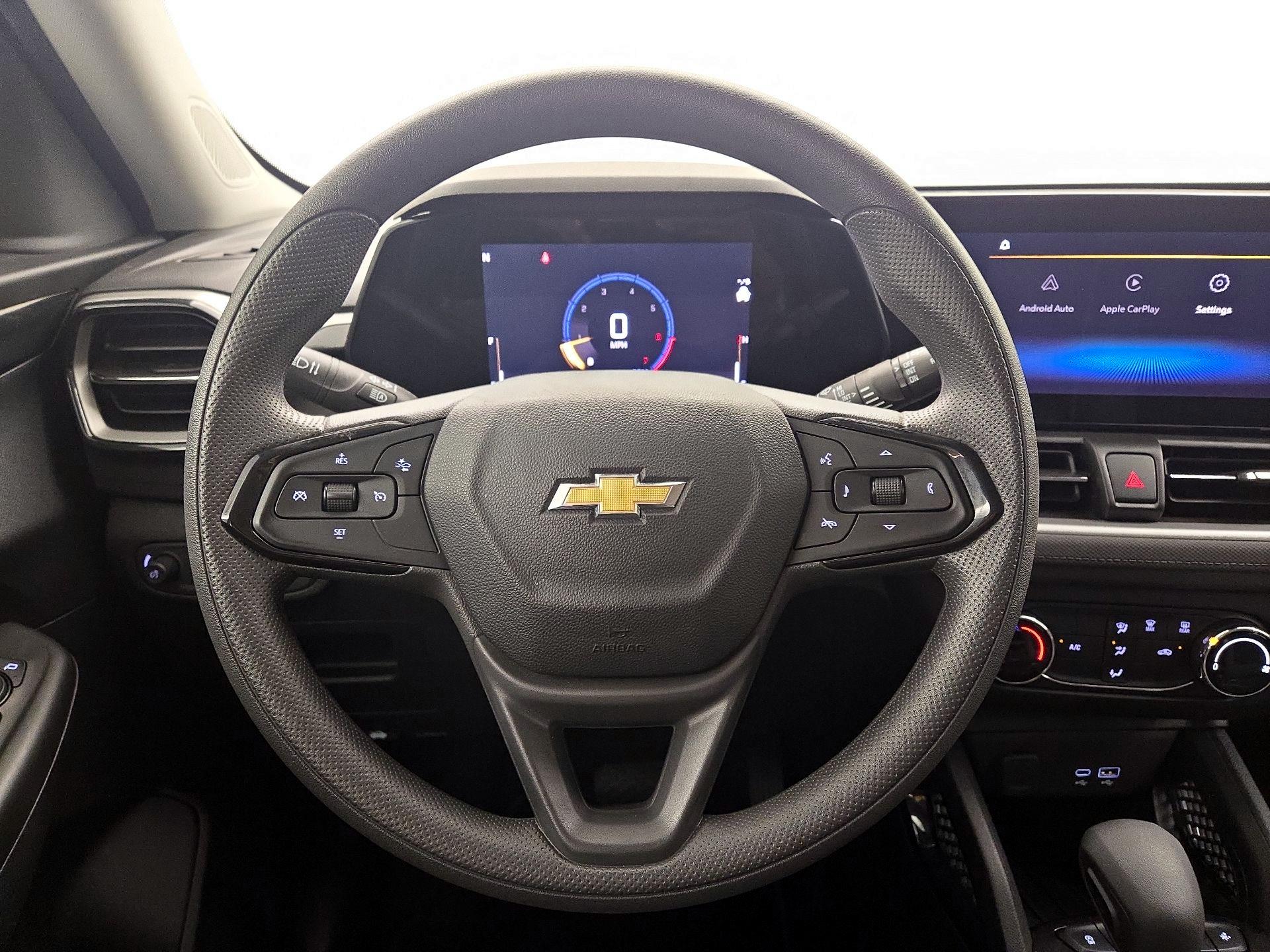 Thumbnail: 2026 Chevrolet TrailBlazer - 10