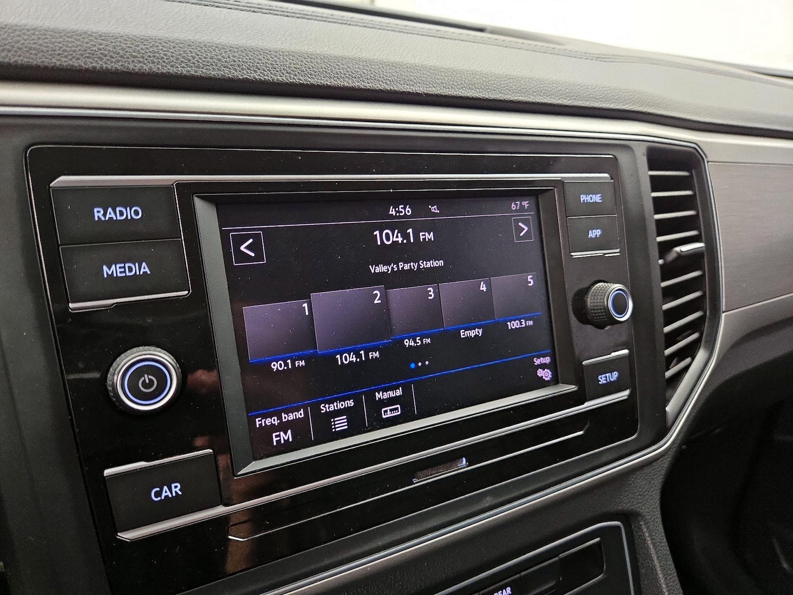 2018 Volkswagen Atlas S - Photo 14