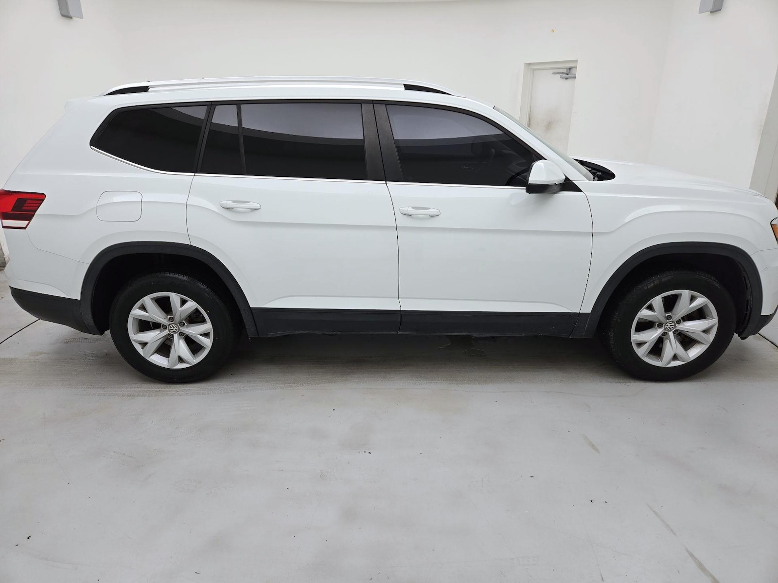 2018 Volkswagen Atlas S - Photo 4