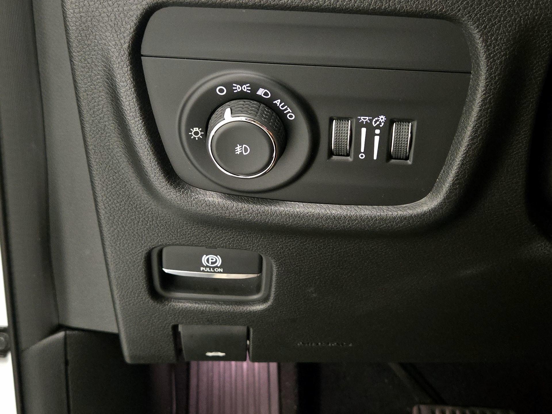 Thumbnail: 2023 Jeep Grand Cherokee - 13