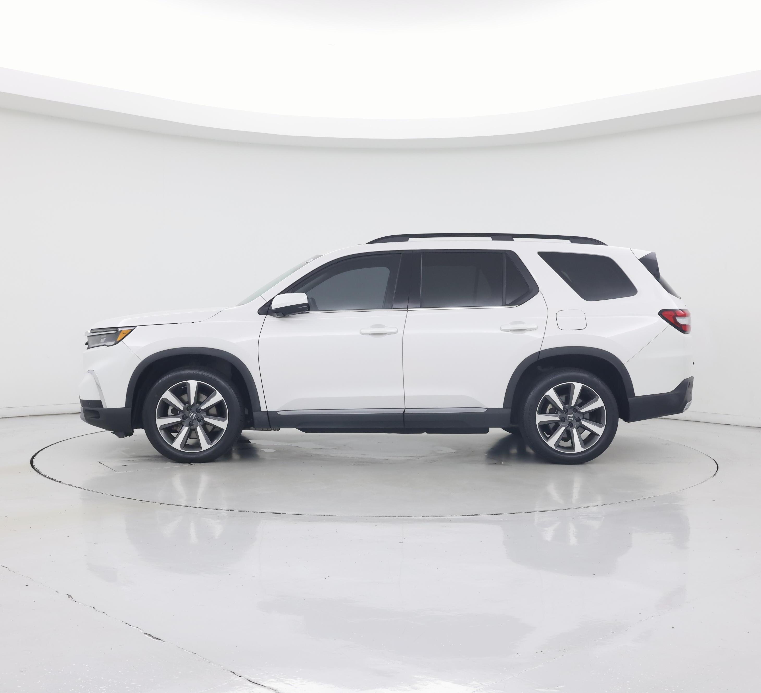 Thumbnail: 2024 Honda Pilot - 3