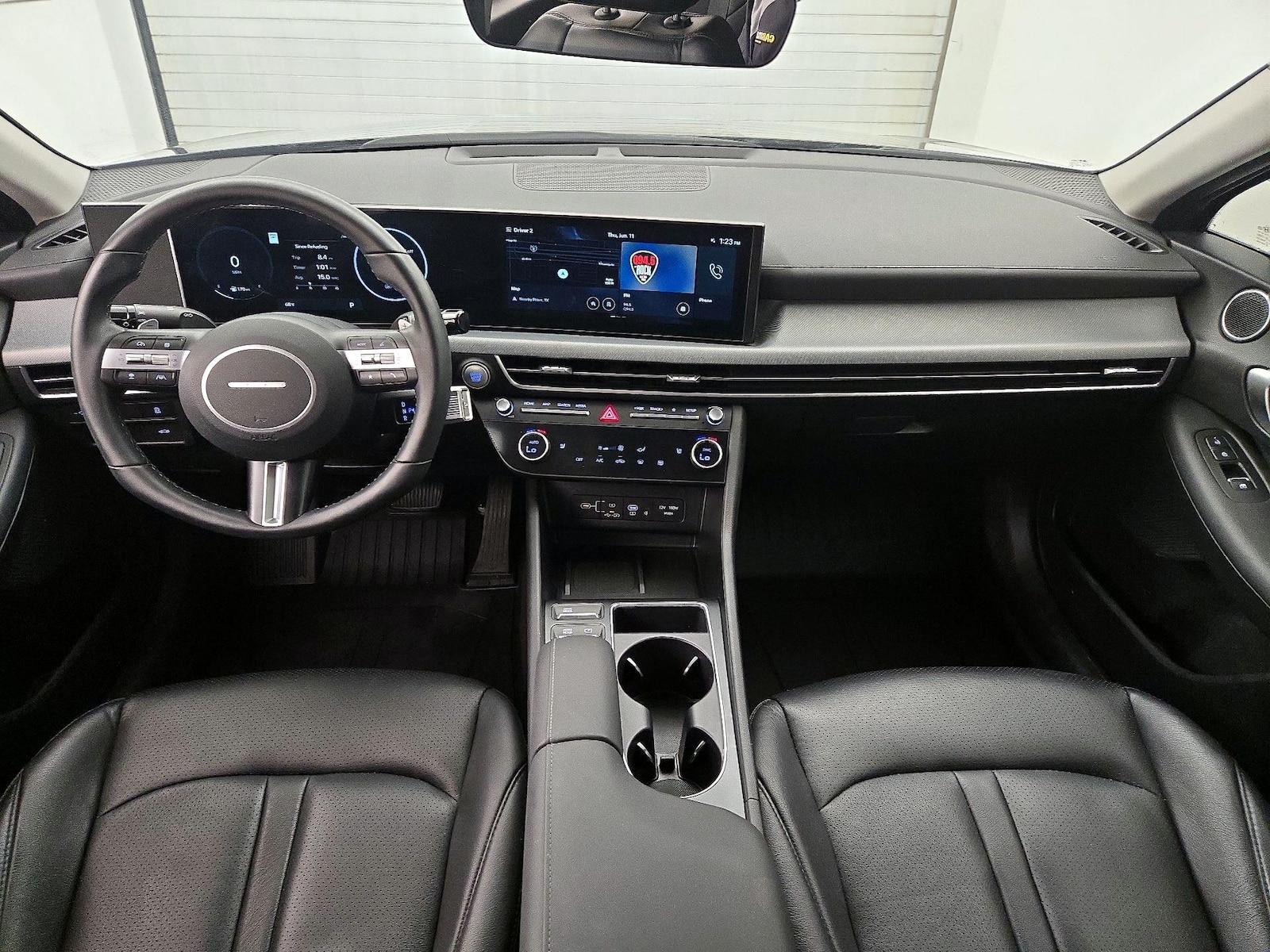 2025 Hyundai Sonata SEL - Photo 10