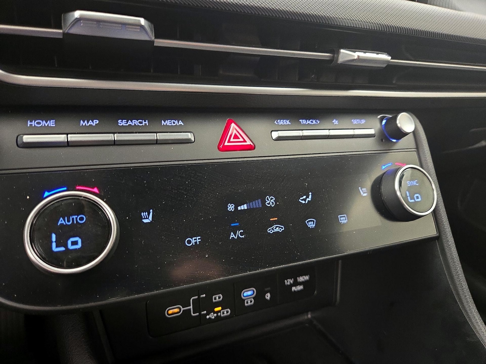 2025 Hyundai Sonata SEL - Photo 18