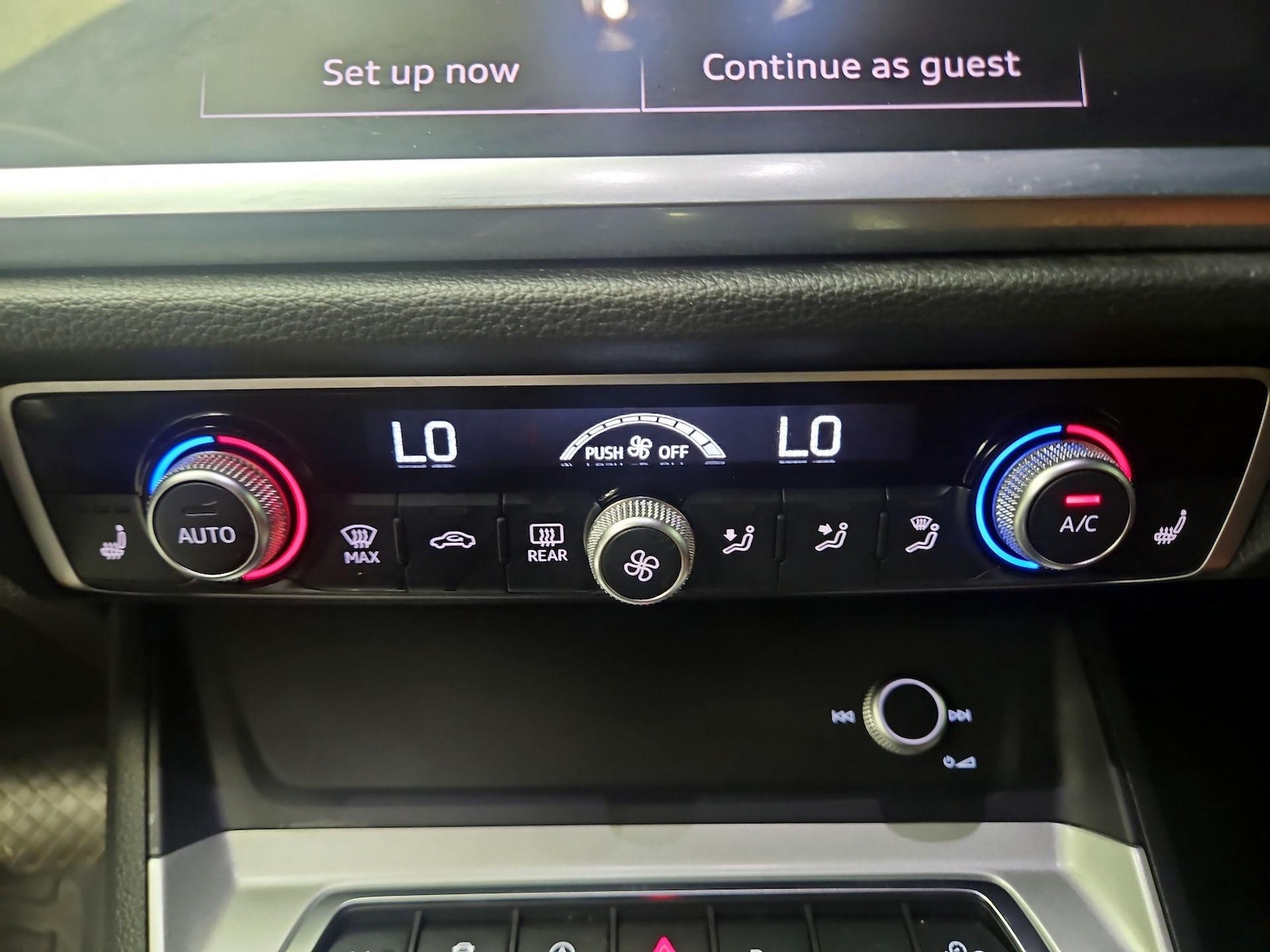 2024 Audi Q3 S Line Premium - Photo 17