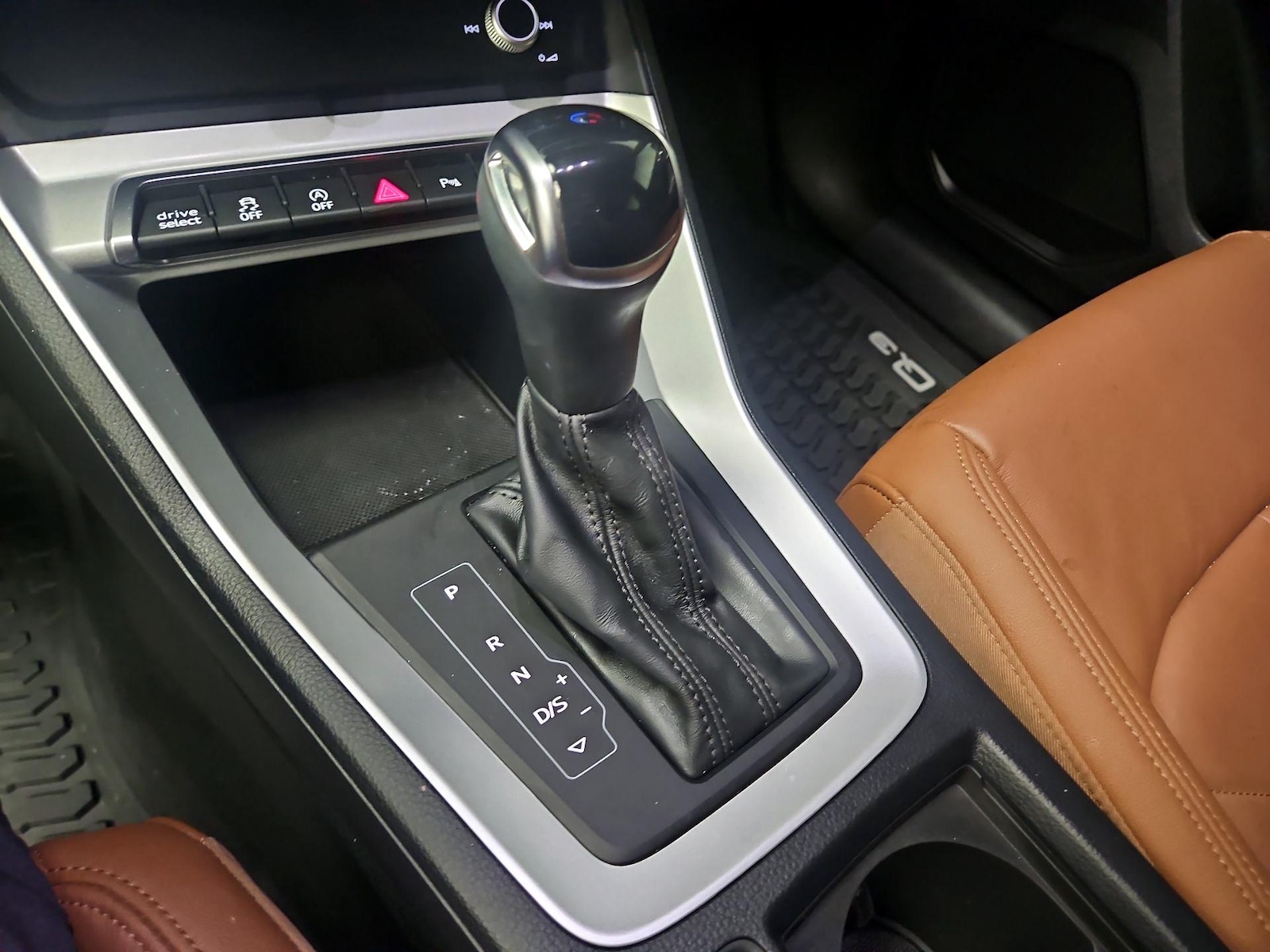 2024 Audi Q3 S Line Premium - Photo 18