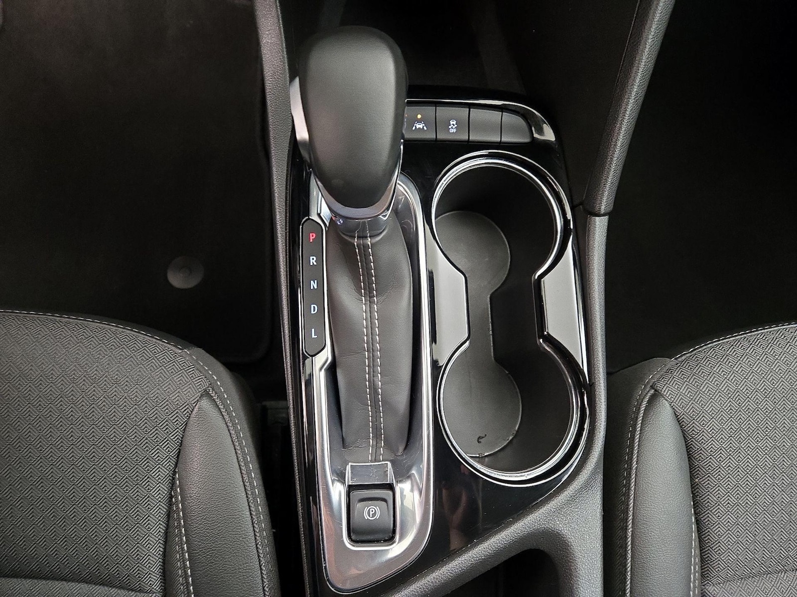 2025 Buick Encore GX Preferred - Photo 18