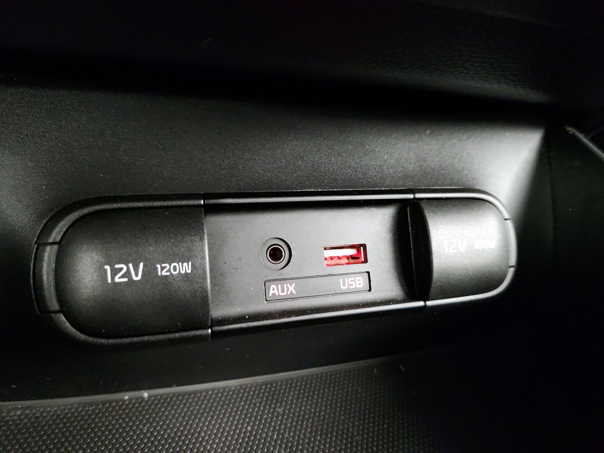 Thumbnail: 2016 Kia Soul - 17