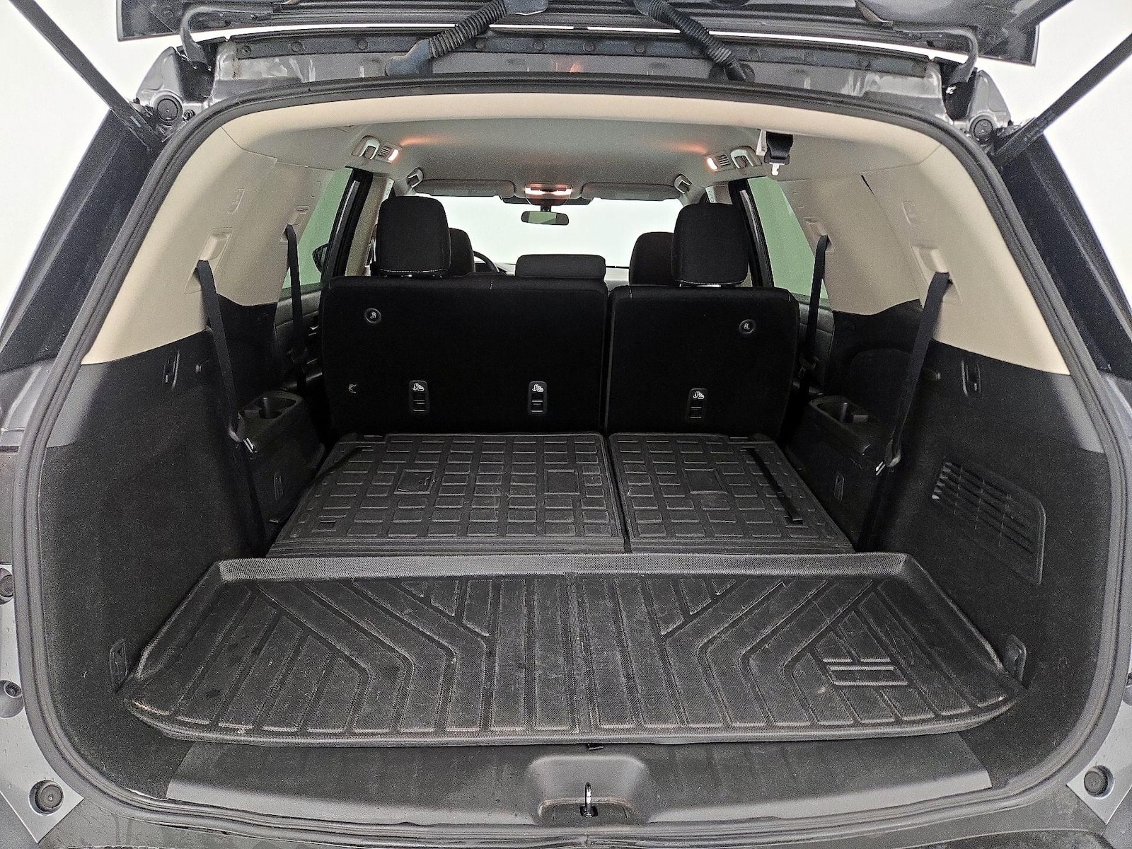 2024 Nissan Pathfinder S - Photo 23