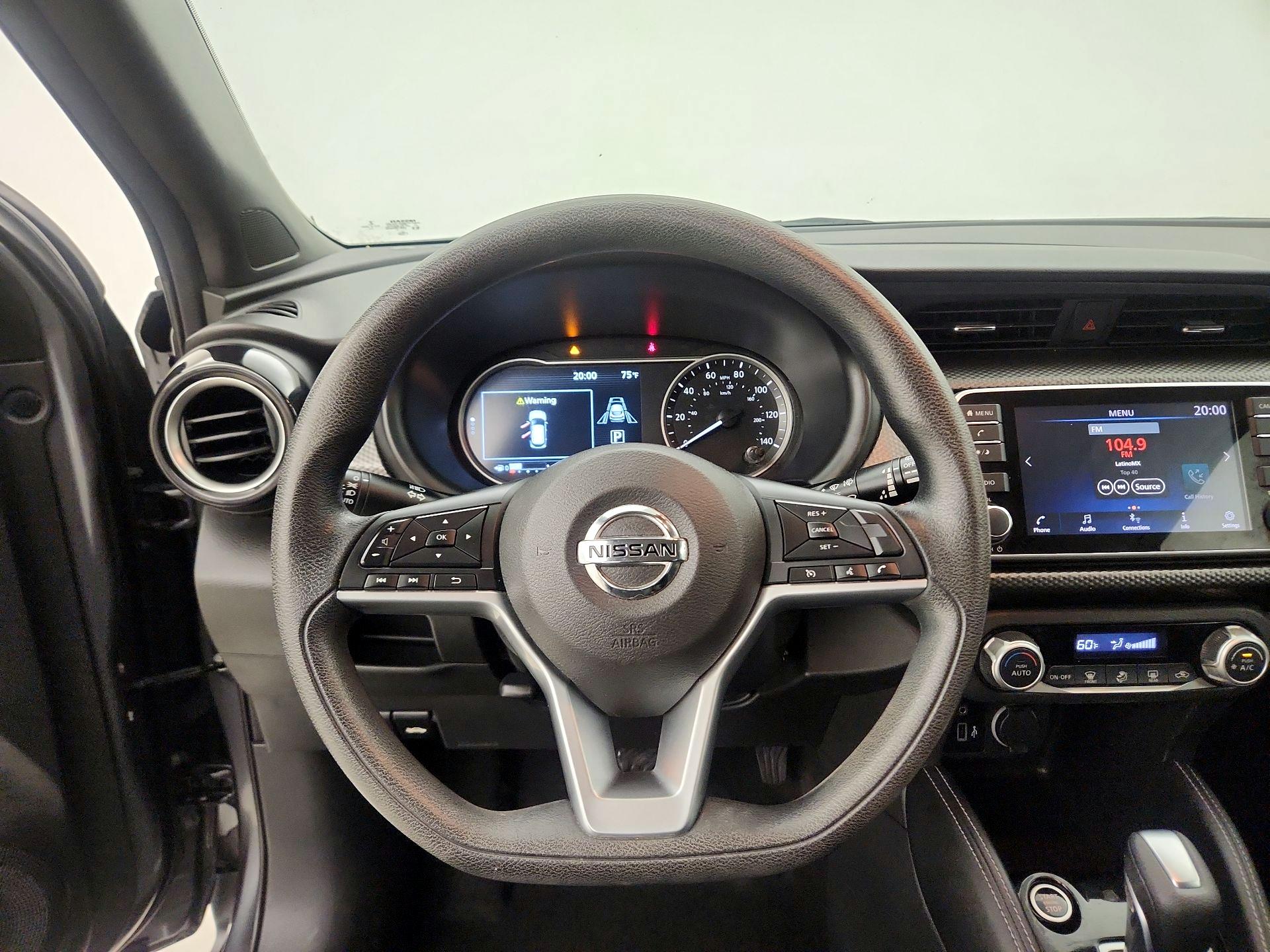Thumbnail: 2020 Nissan Kicks - 10