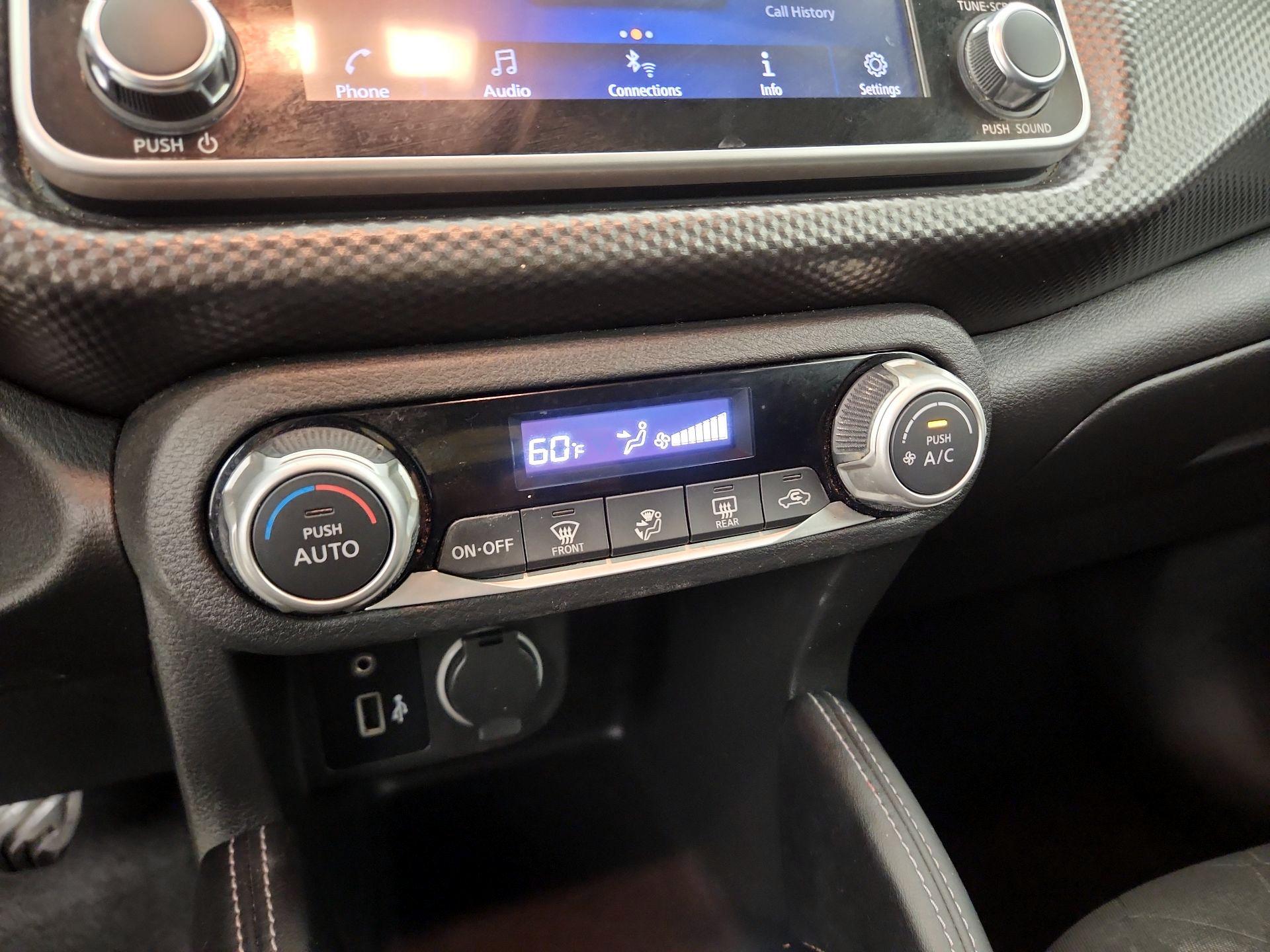 Thumbnail: 2020 Nissan Kicks - 16