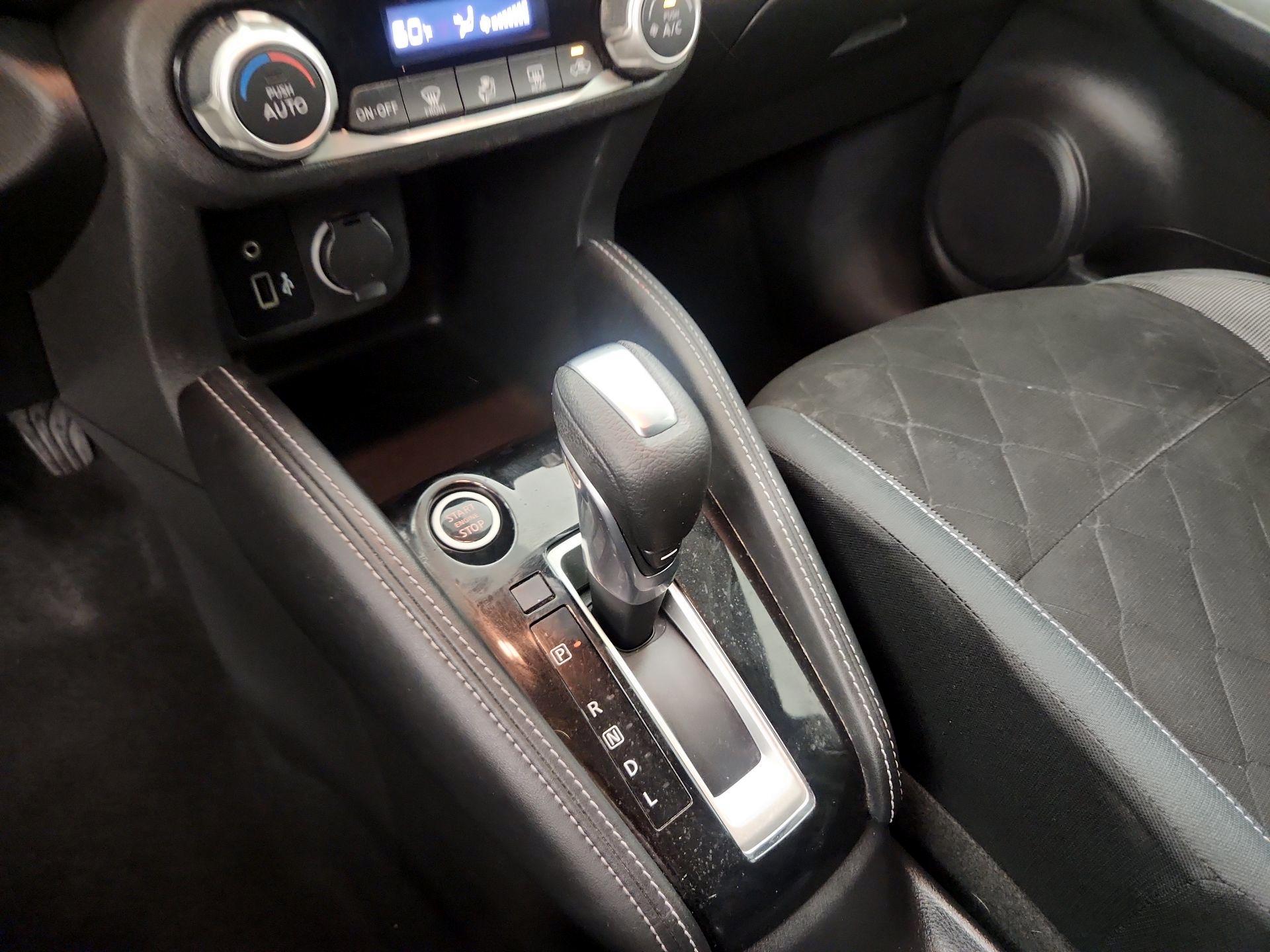 Thumbnail: 2020 Nissan Kicks - 17