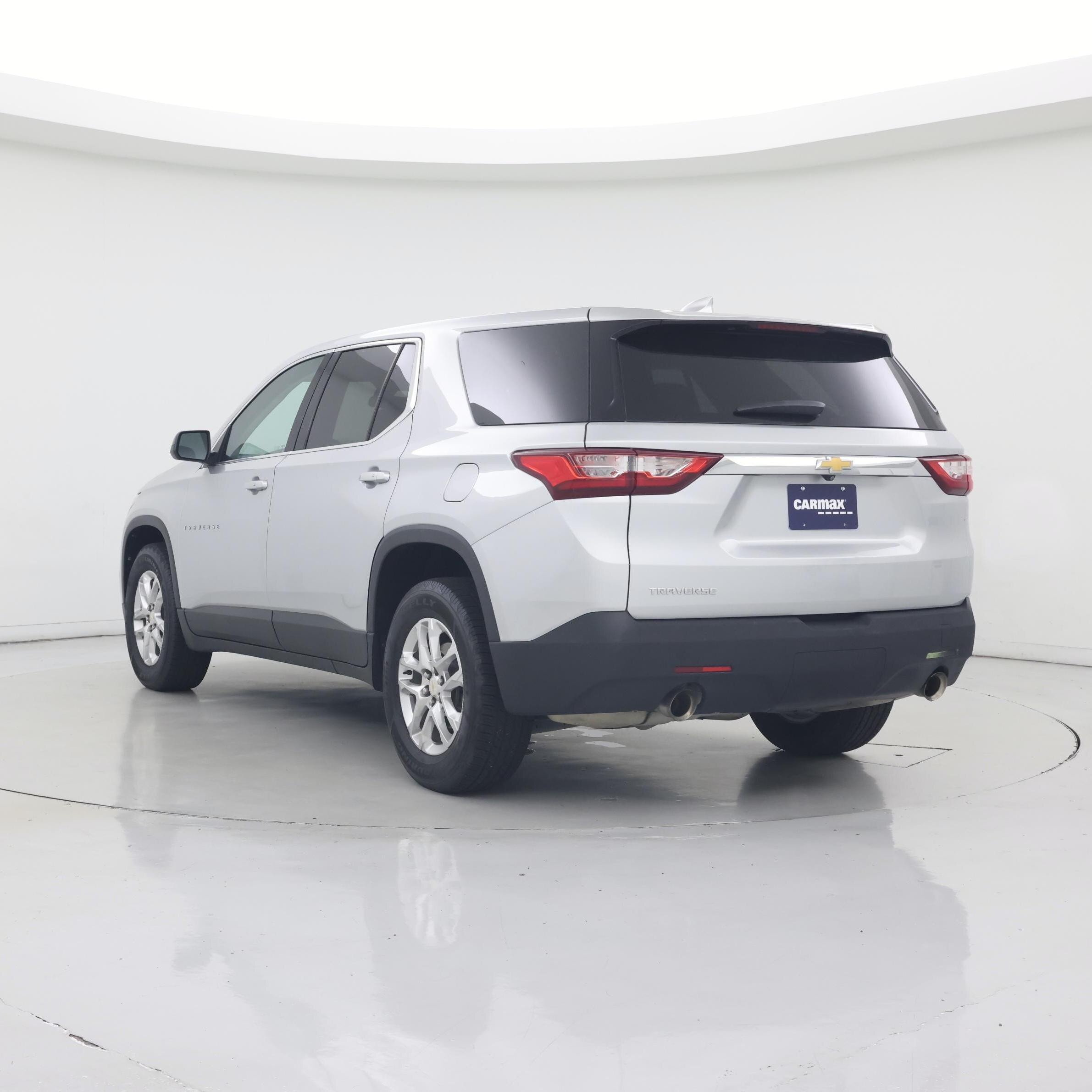 Thumbnail: 2021 Chevrolet Traverse - 2