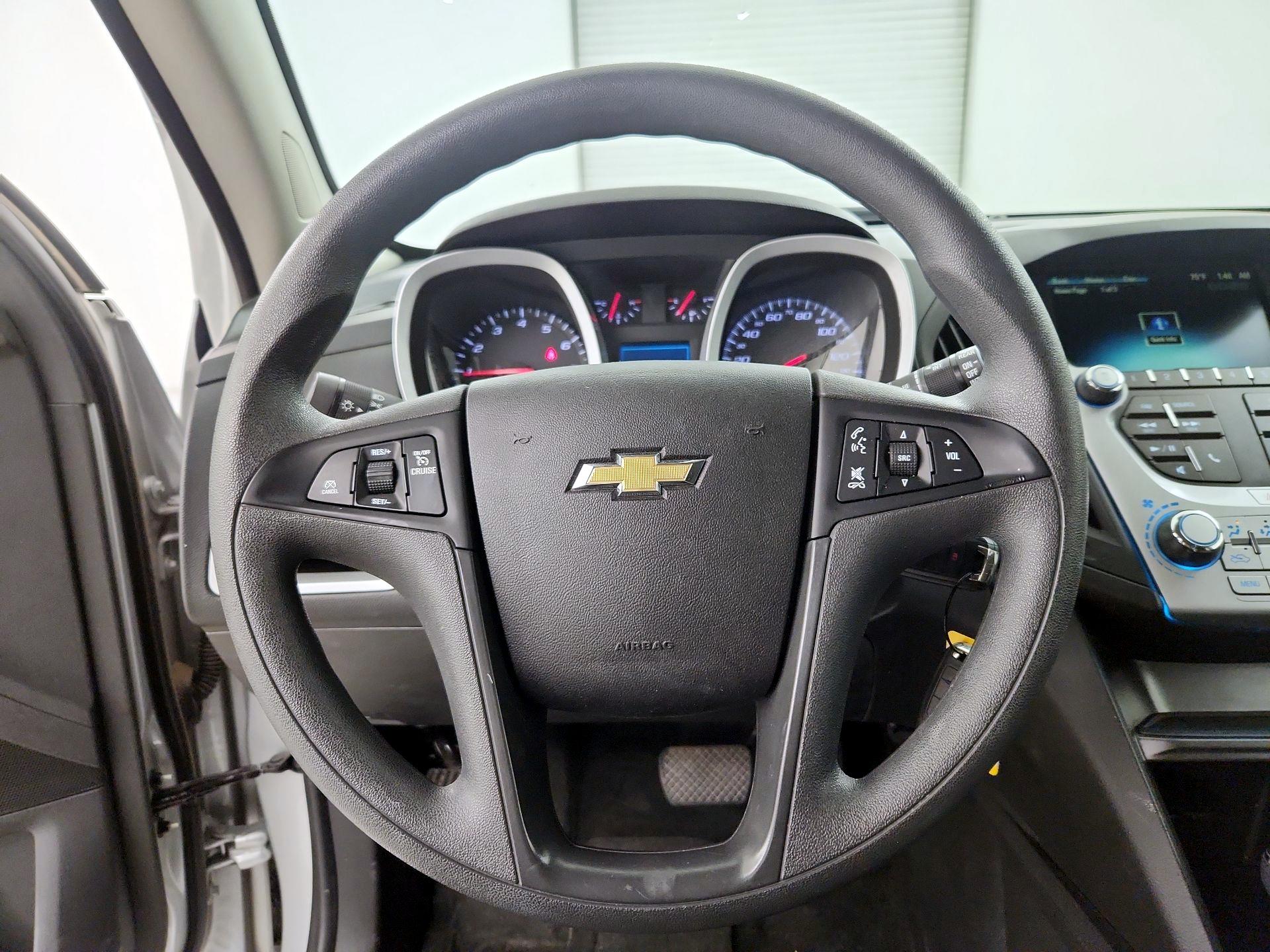 Thumbnail: 2017 Chevrolet Equinox - 10
