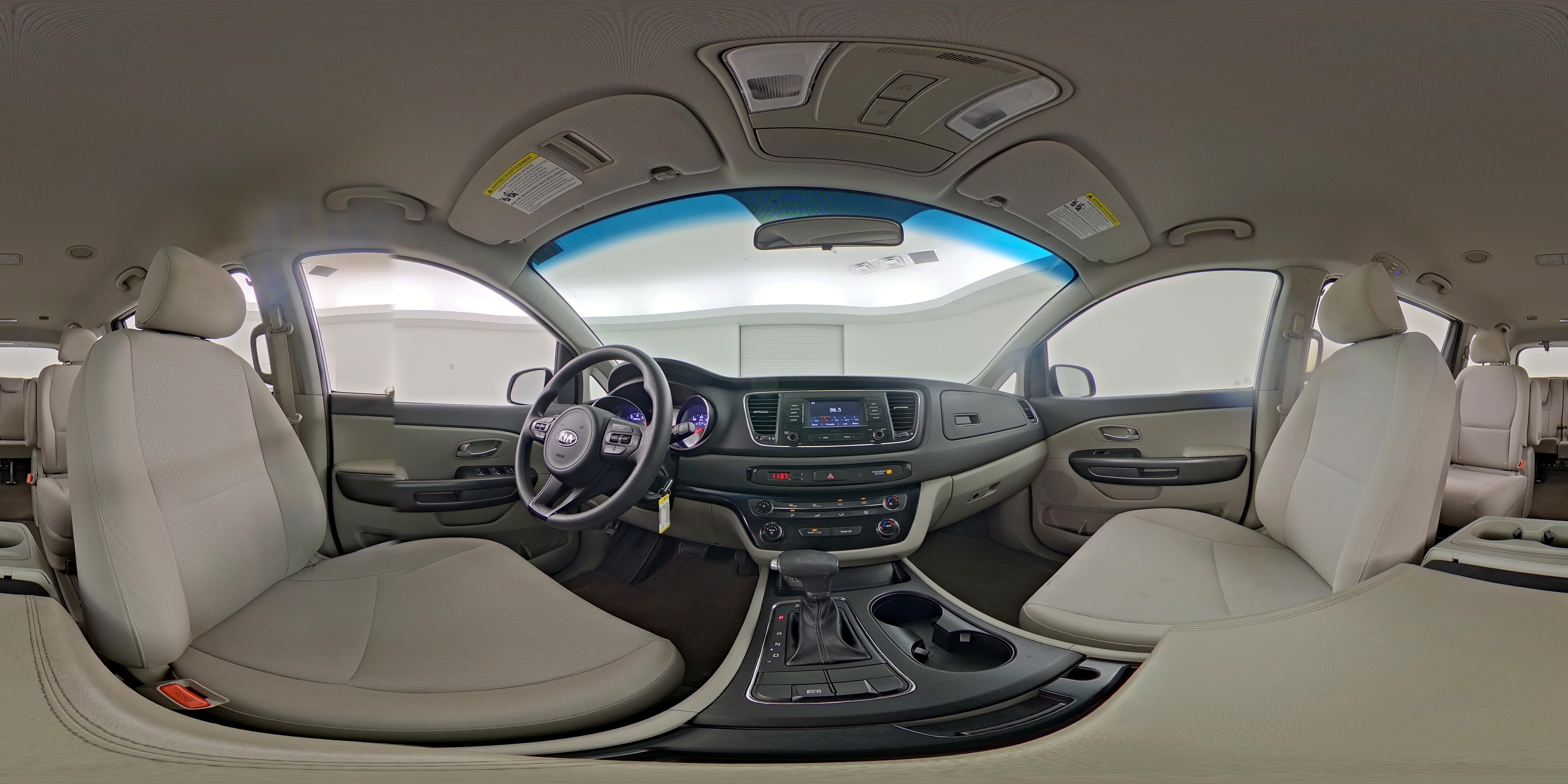 2018 Kia Sedona L - Photo 26