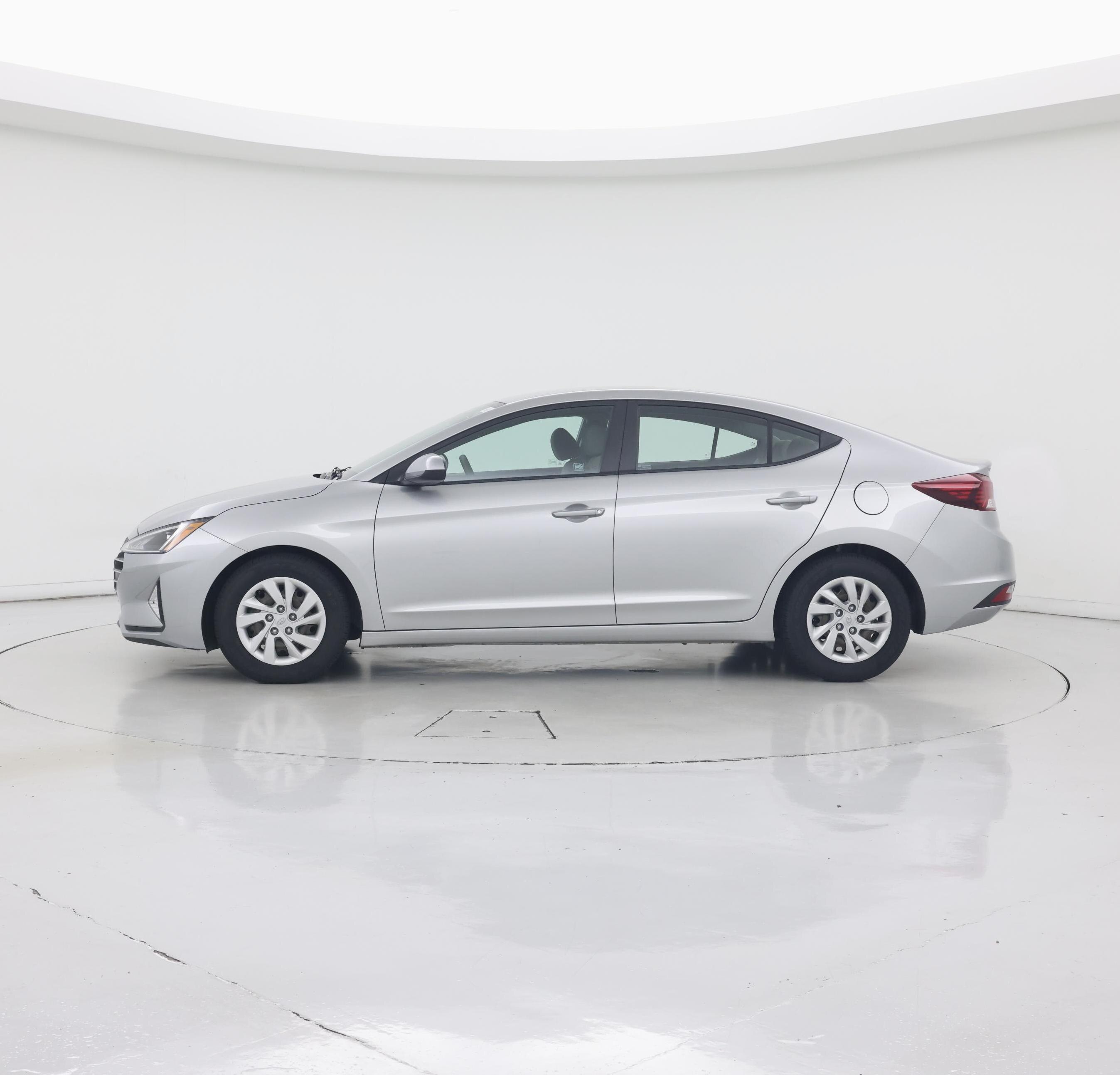 Thumbnail: 2020 Hyundai Elantra - 3