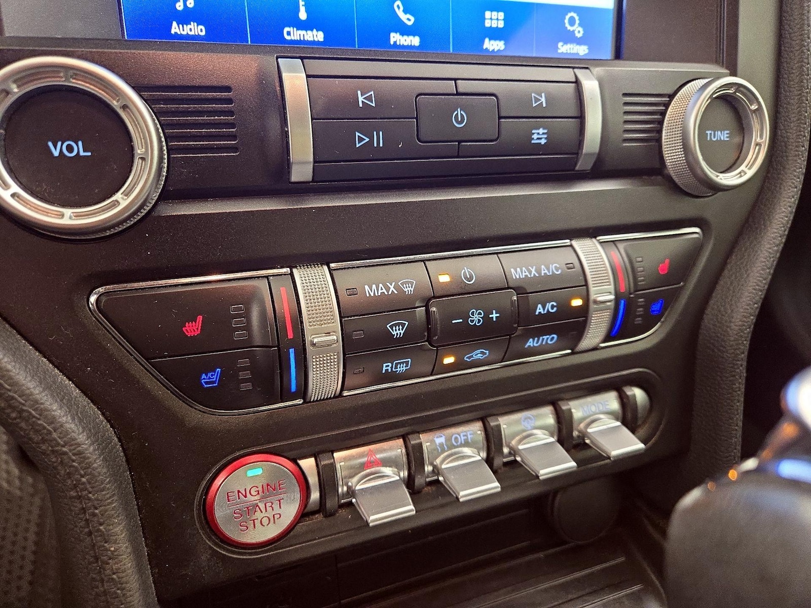 2020 Ford Mustang EcoBoost Premium - Photo 17