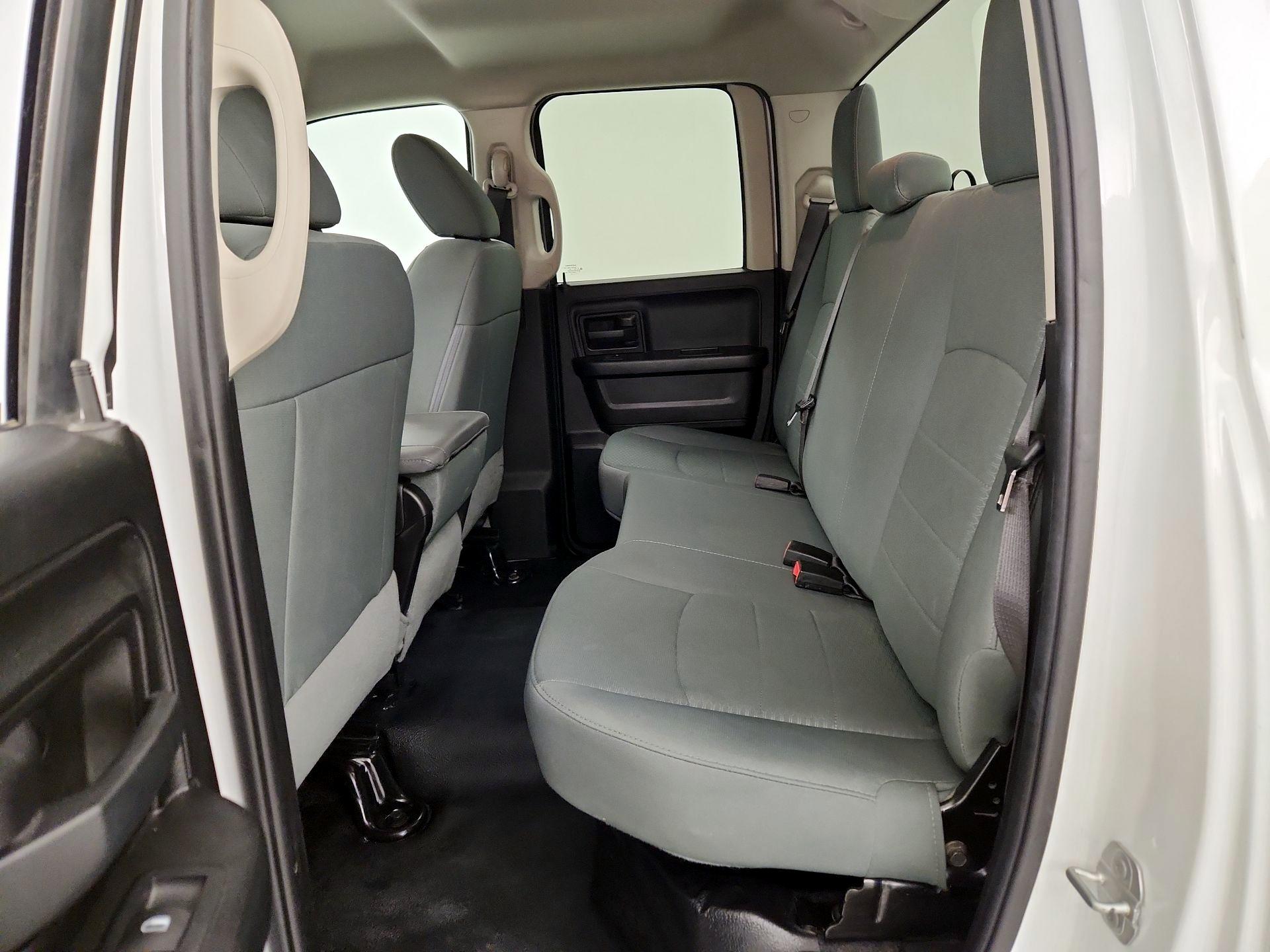 Thumbnail: 2020 RAM 1500 Classic - 19