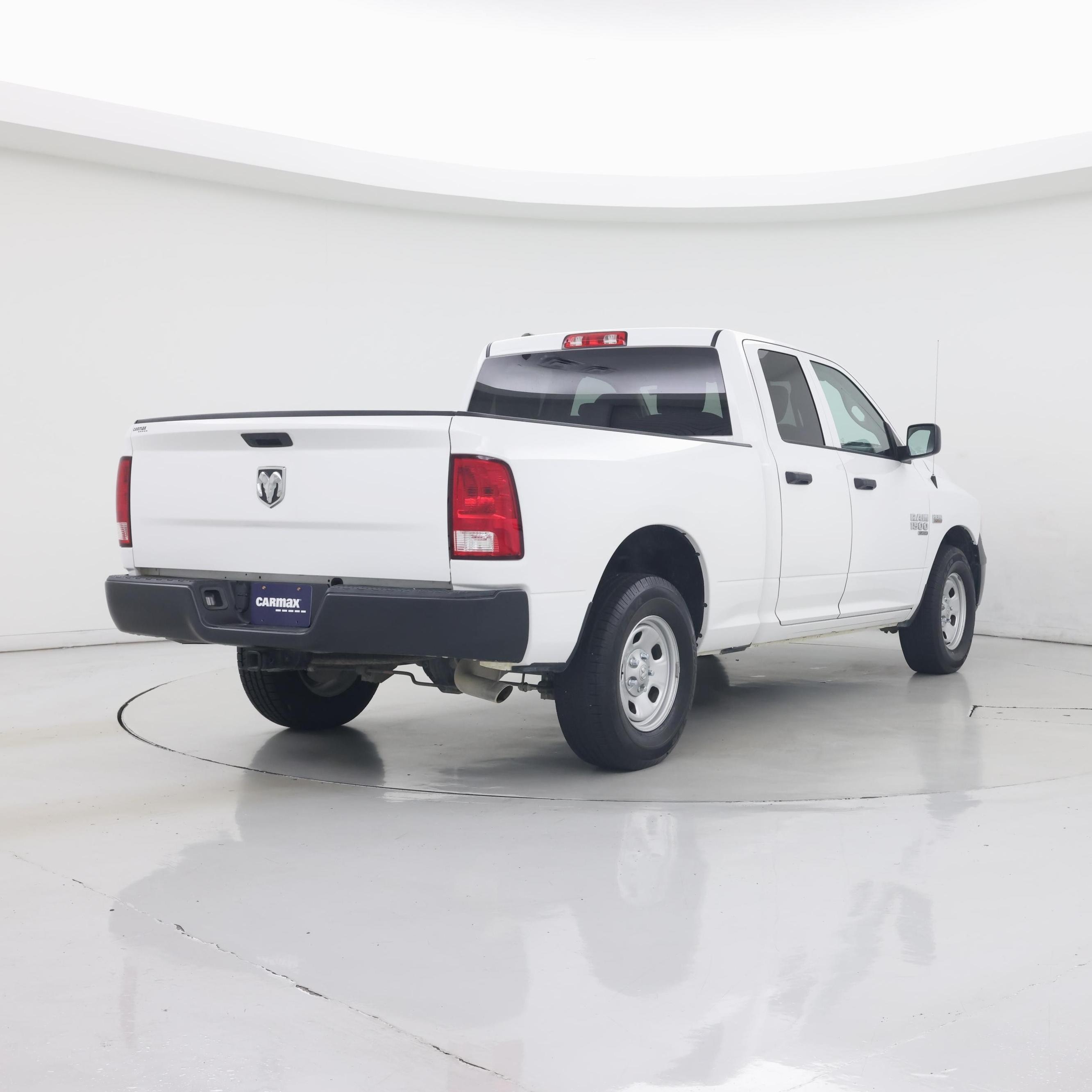 Thumbnail: 2020 RAM 1500 Classic - 8