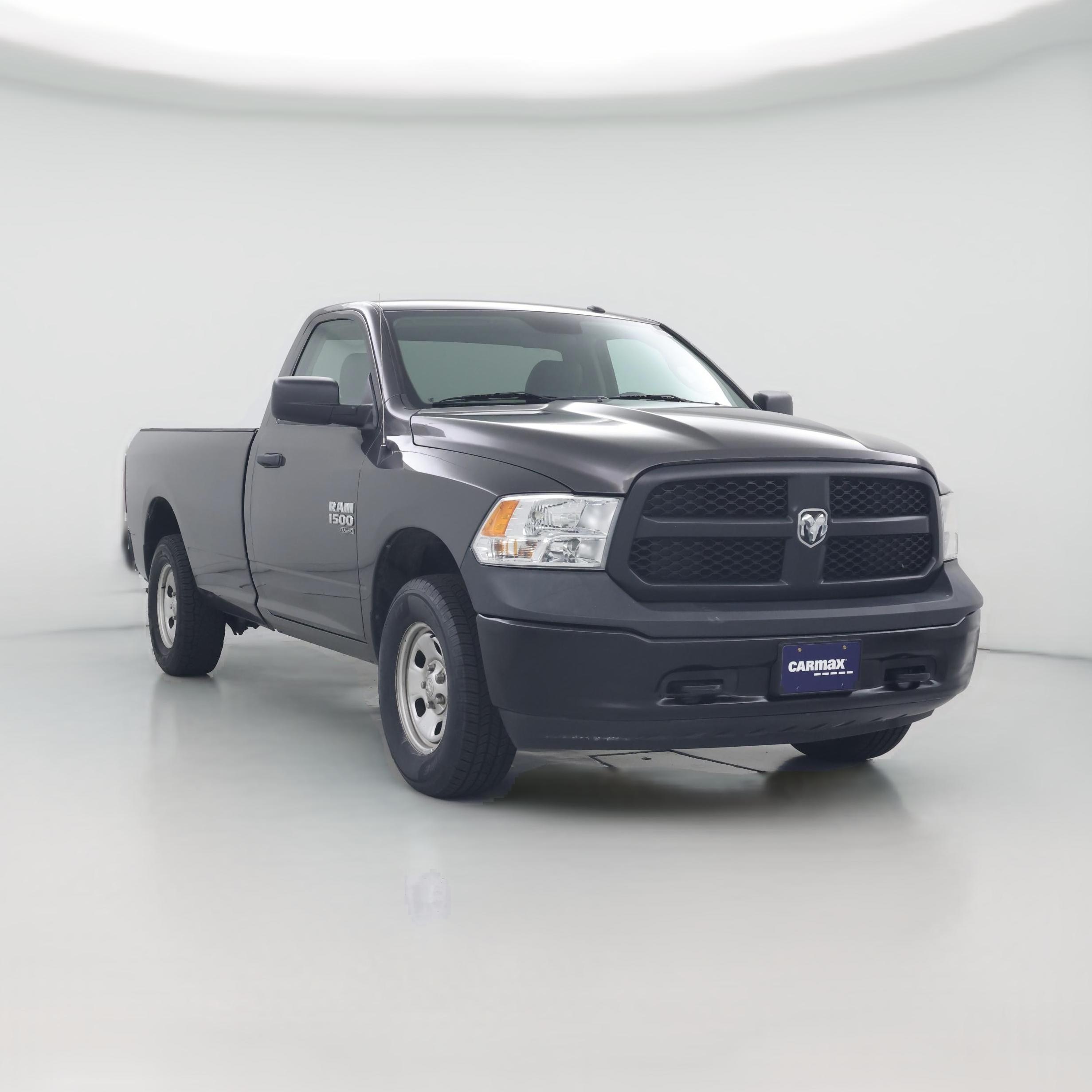 Thumbnail: 2020 RAM 1500 Classic - 1